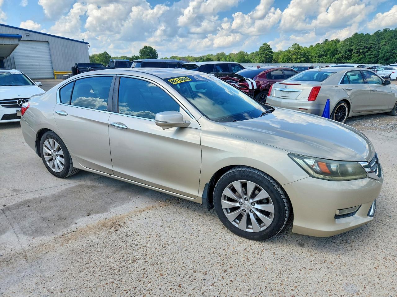 2013 Honda Accord Ex Gold vin: 1HGCR2F71DA061832