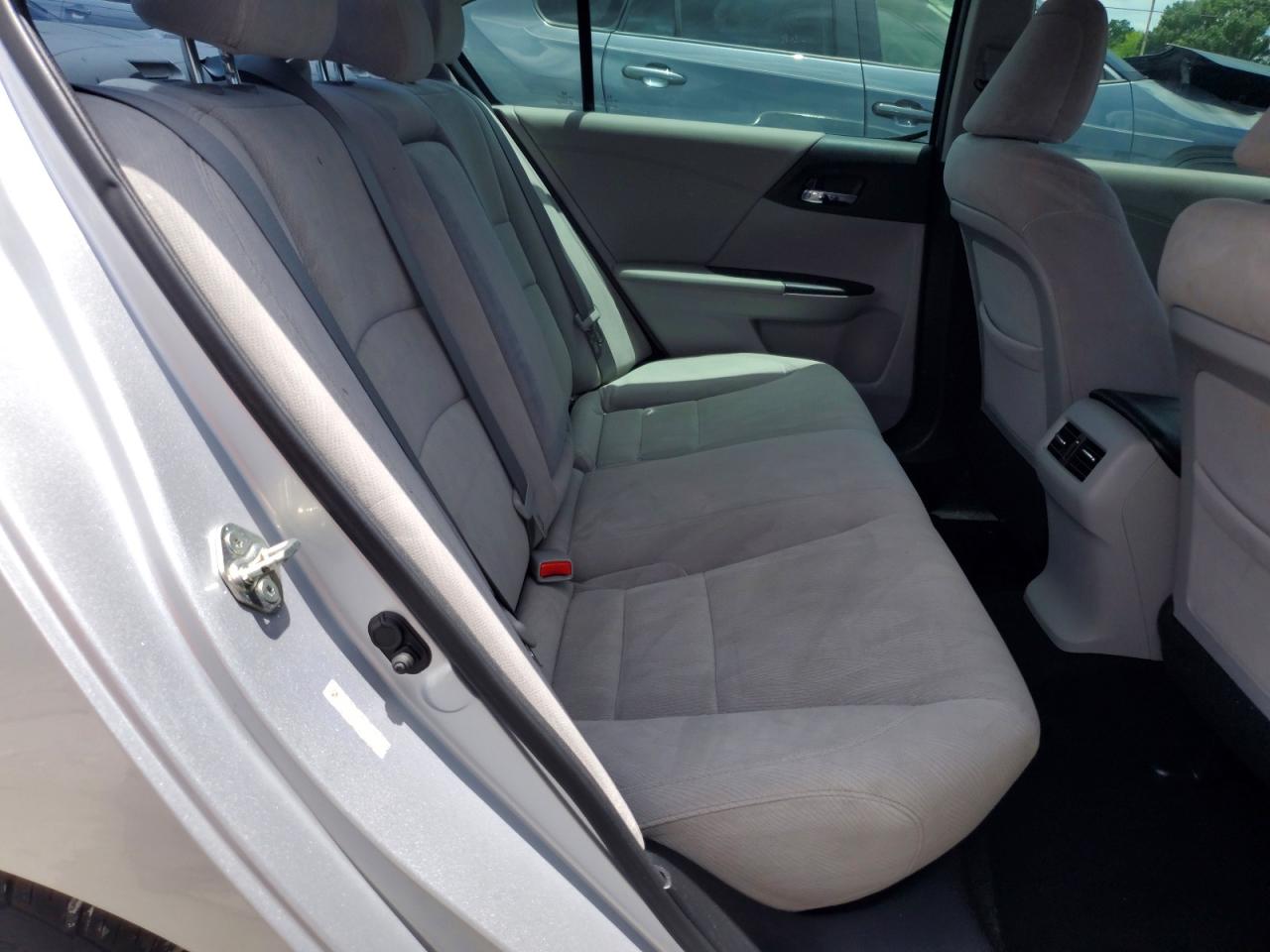 2013 Honda Accord Ex Silver vin: 1HGCR2F71DA081837