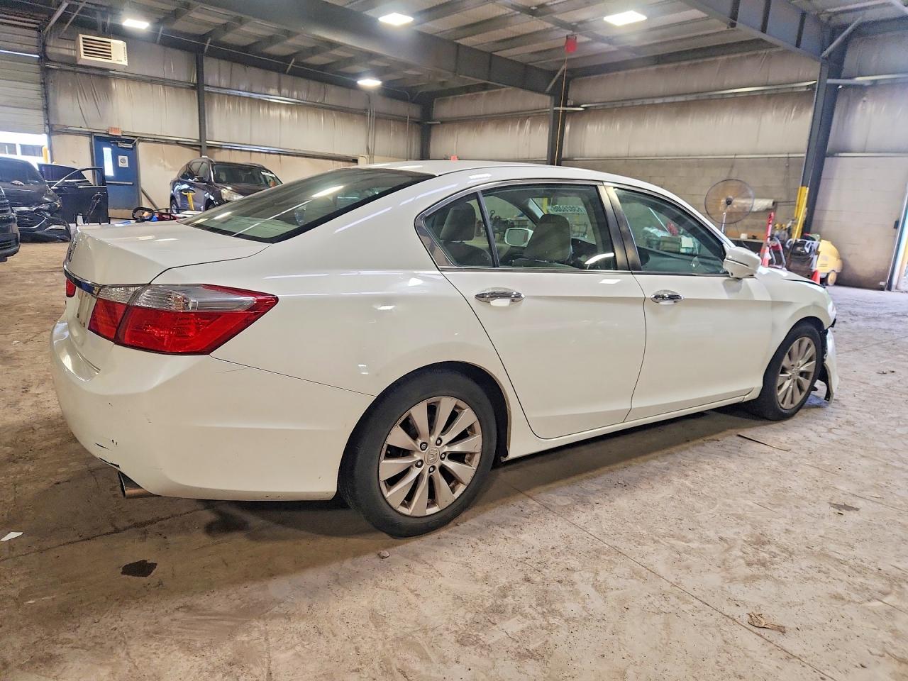 2015 Honda Accord Ex White vin: 1HGCR2F71FA068556