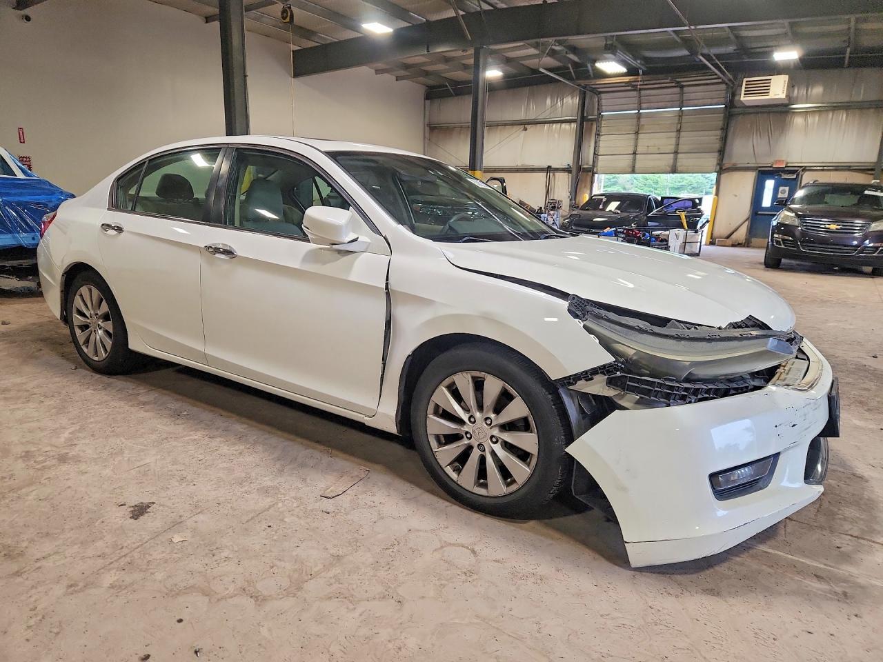 2015 Honda Accord Ex White vin: 1HGCR2F71FA068556
