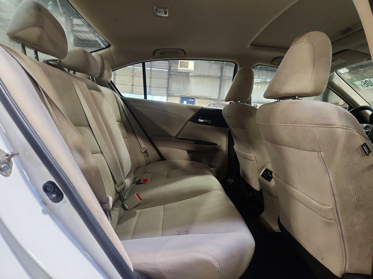 2015 Honda Accord Ex White vin: 1HGCR2F71FA068556