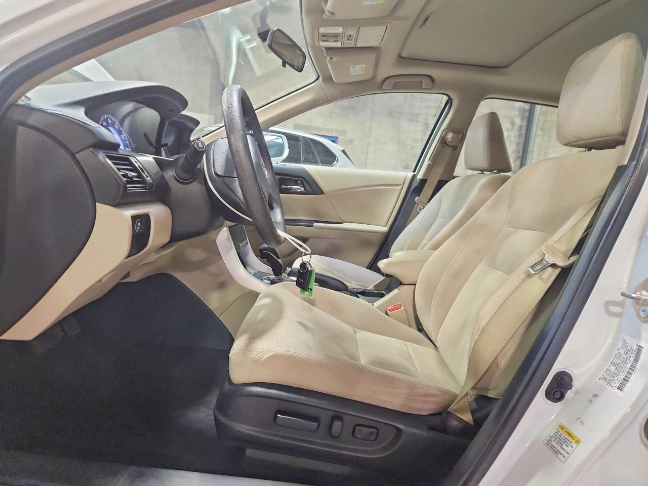 2015 Honda Accord Ex White vin: 1HGCR2F71FA068556