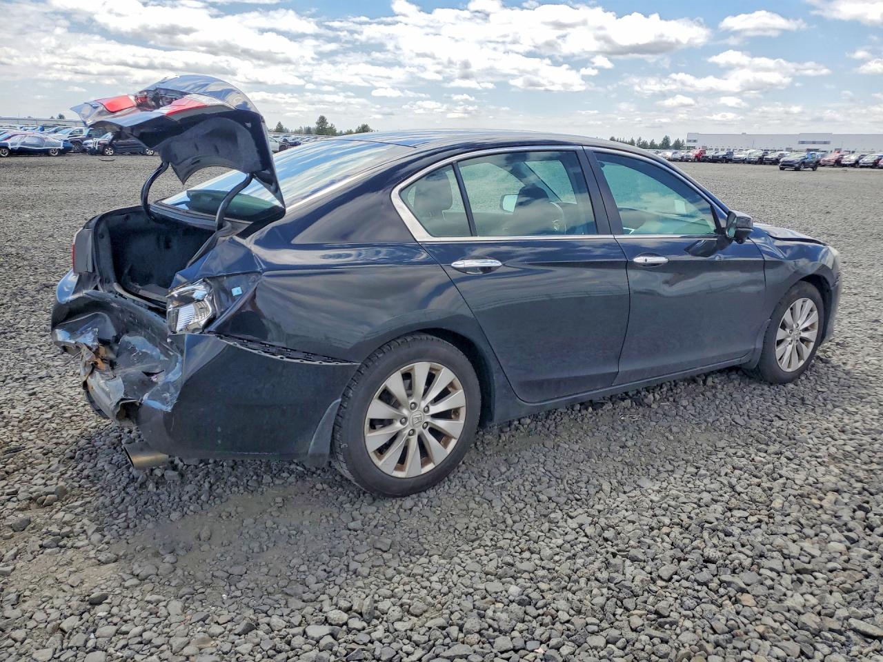 2015 Honda Accord Black vin: 1HGCR2F71FA209691