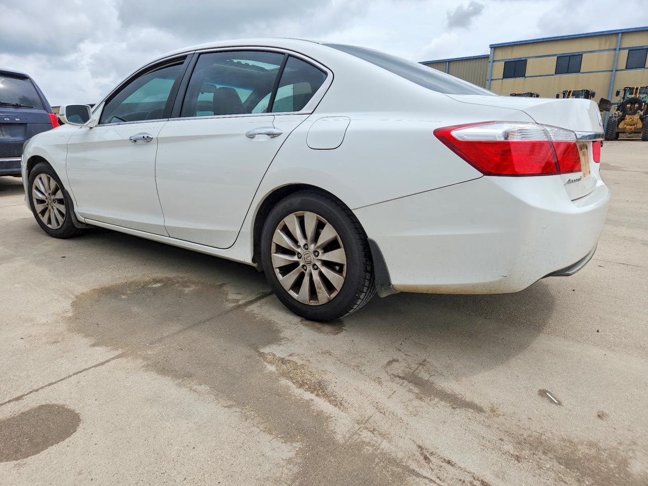 2013 Honda Accord Ex White vin: 1HGCR2F72DA031190