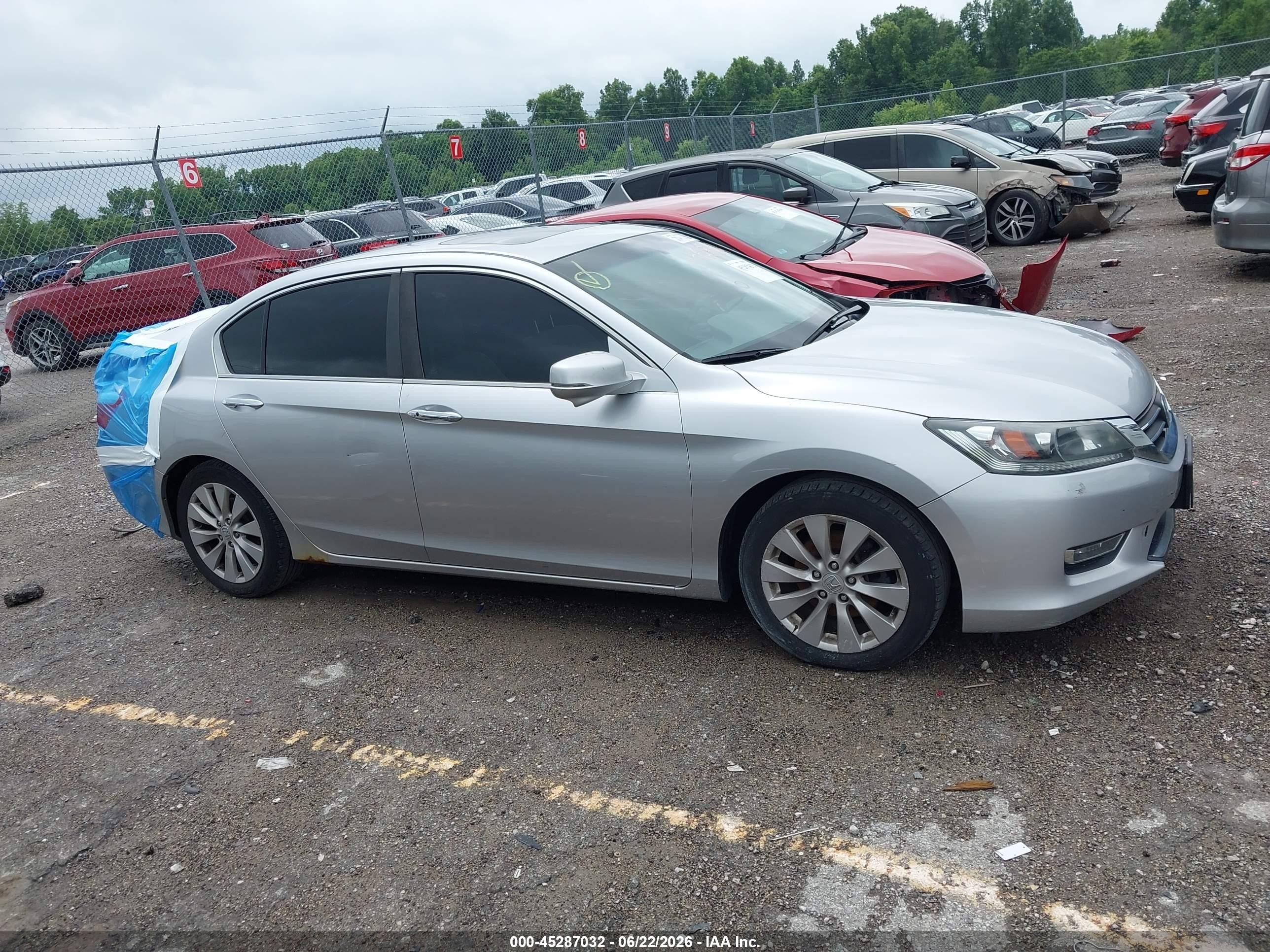 2013 Honda Accord Ex Серебряный vin: 1HGCR2F72DA278516