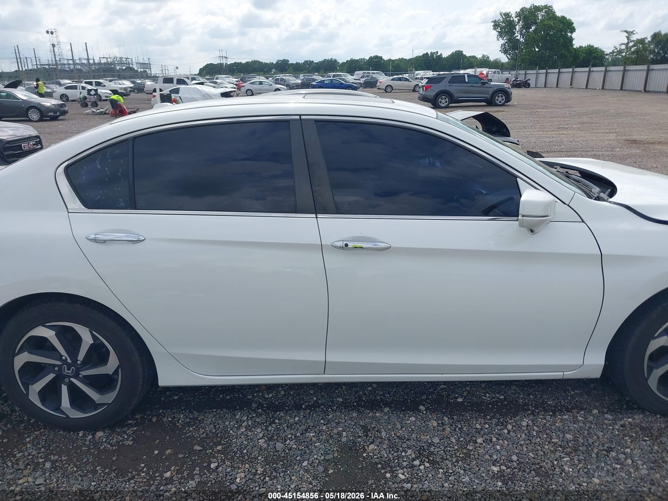 2017 Honda Accord Ex Белый vin: 1HGCR2F72HA115211