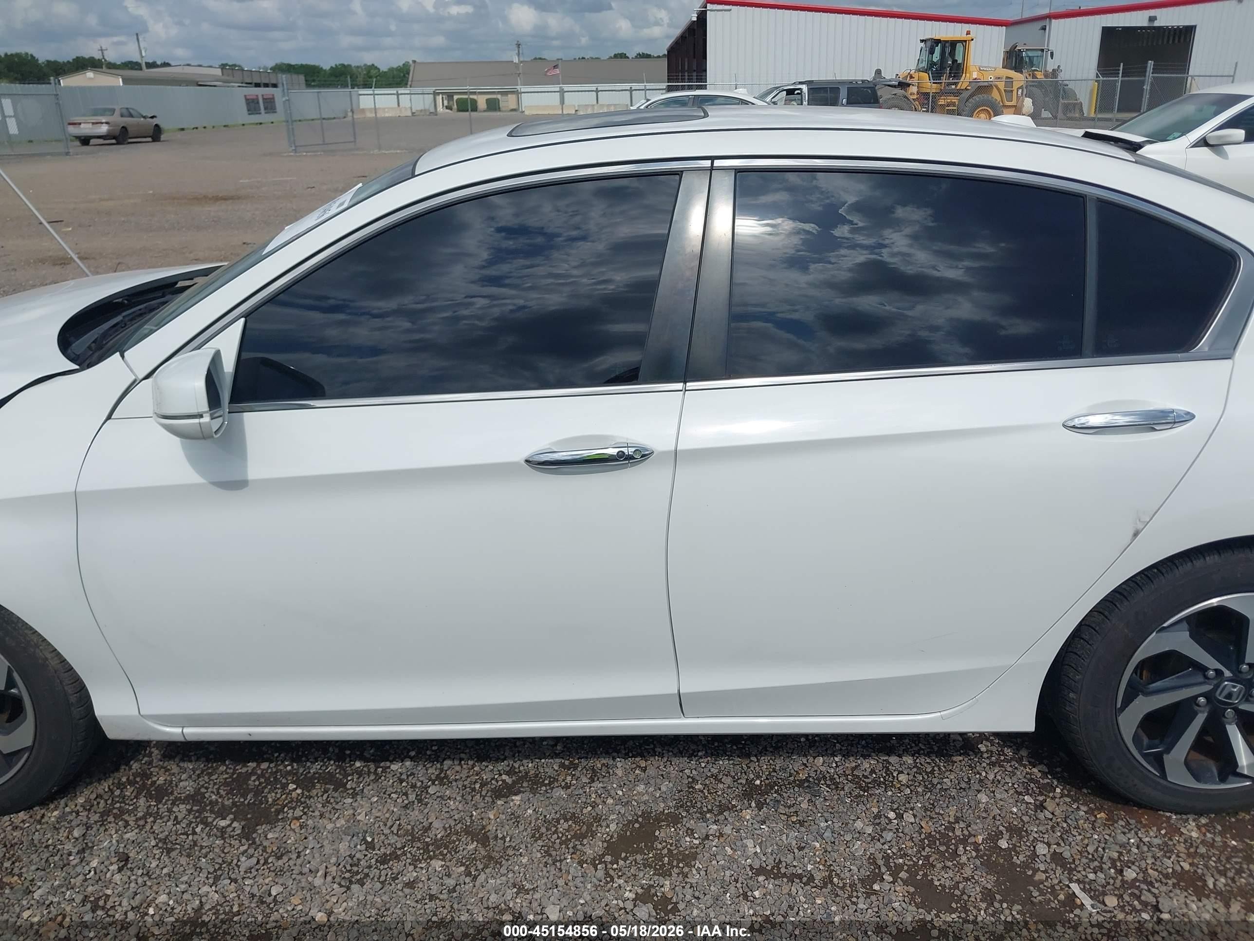 2017 Honda Accord Ex Белый vin: 1HGCR2F72HA115211