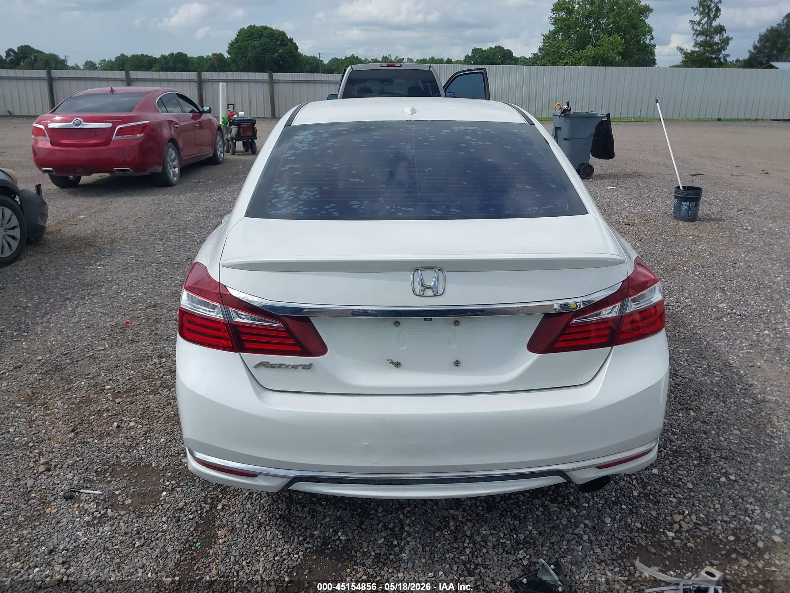 2017 Honda Accord Ex Белый vin: 1HGCR2F72HA115211