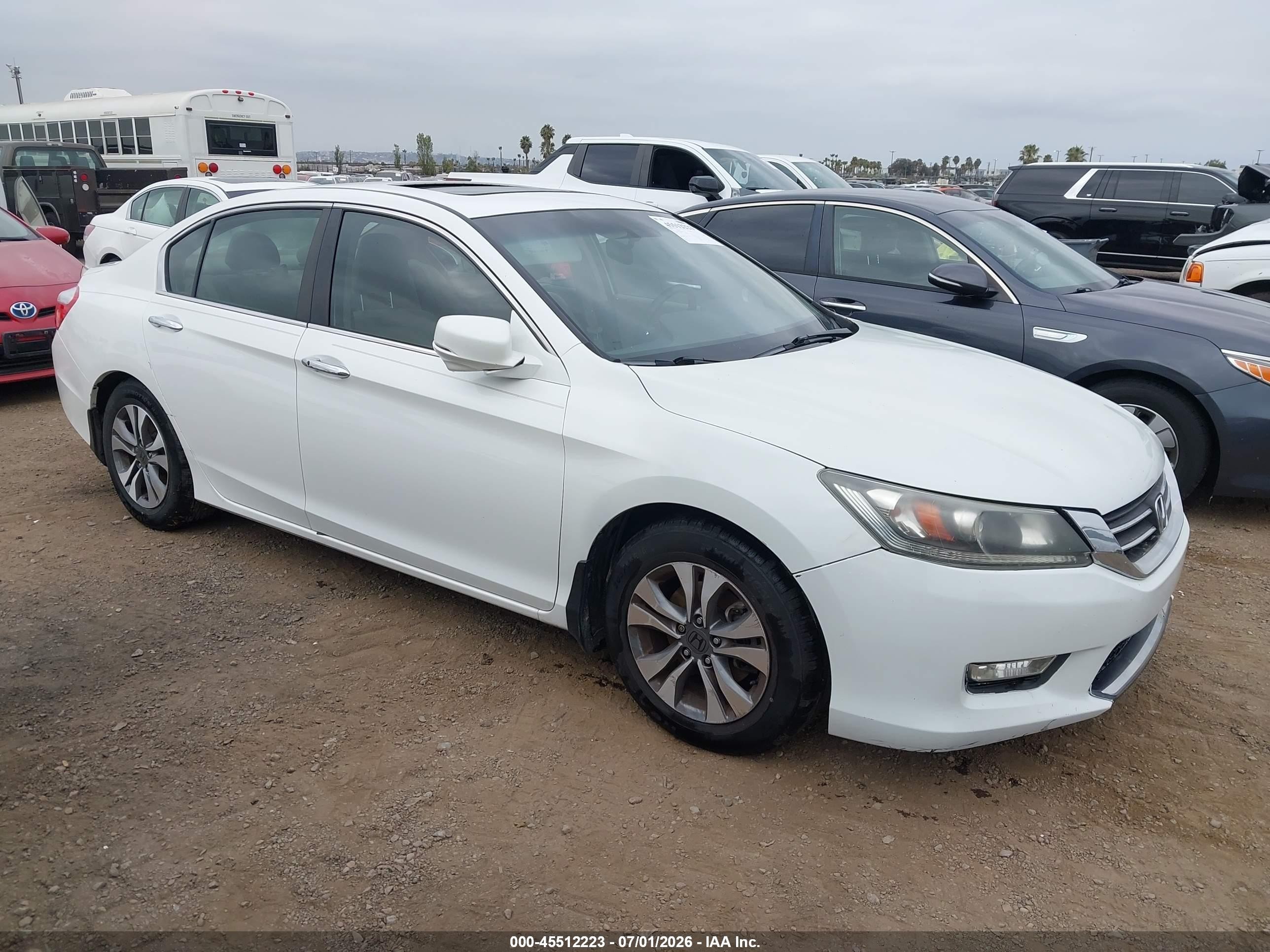 2013 Honda Accord Ex White vin: 1HGCR2F73DA006993