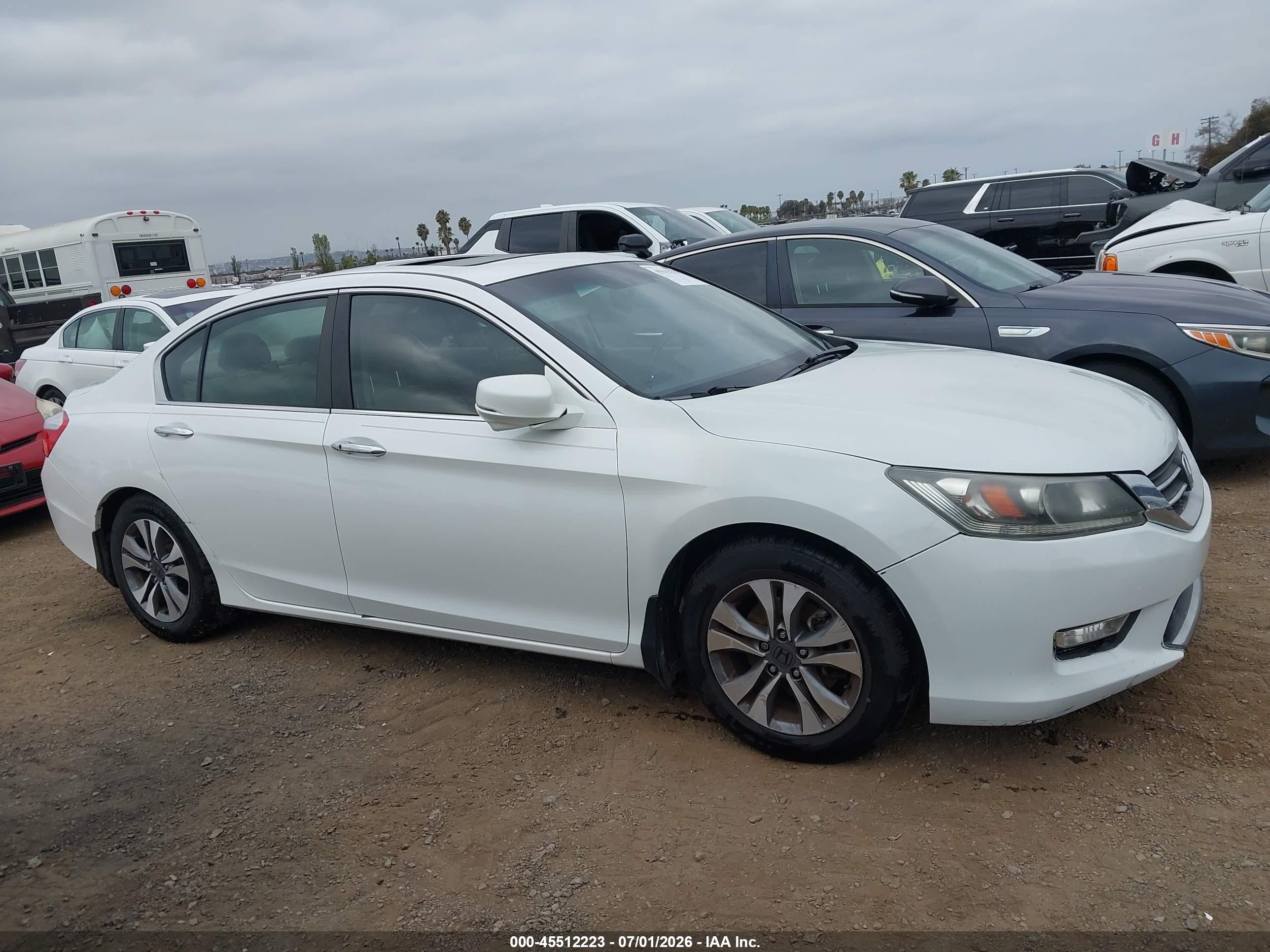 2013 Honda Accord Ex White vin: 1HGCR2F73DA006993