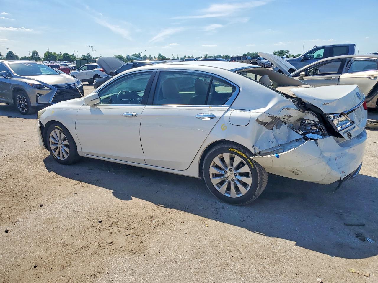 2013 Honda Accord Ex Белый vin: 1HGCR2F73DA027679