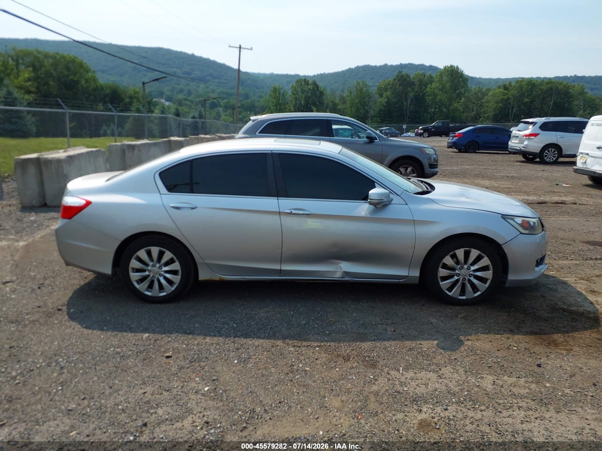 2013 Honda Accord Ex Silver vin: 1HGCR2F73DA188761
