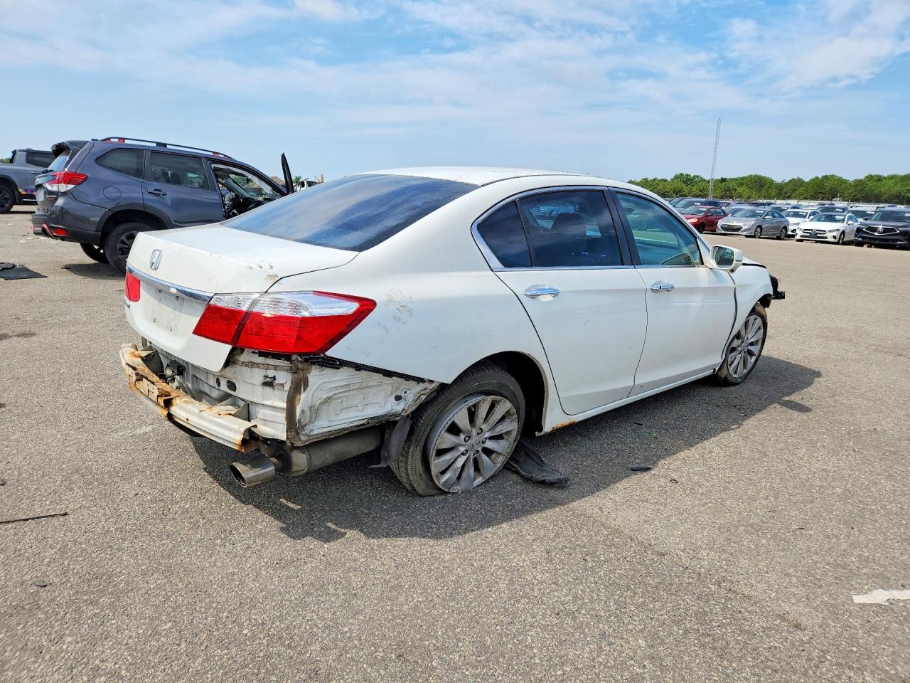 2015 Honda Accord Ex Белый vin: 1HGCR2F73FA096990
