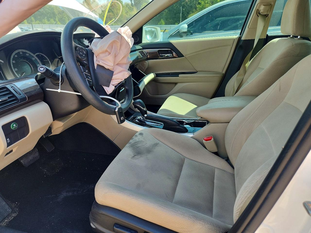 2017 Honda Accord Ex White vin: 1HGCR2F73HA110678
