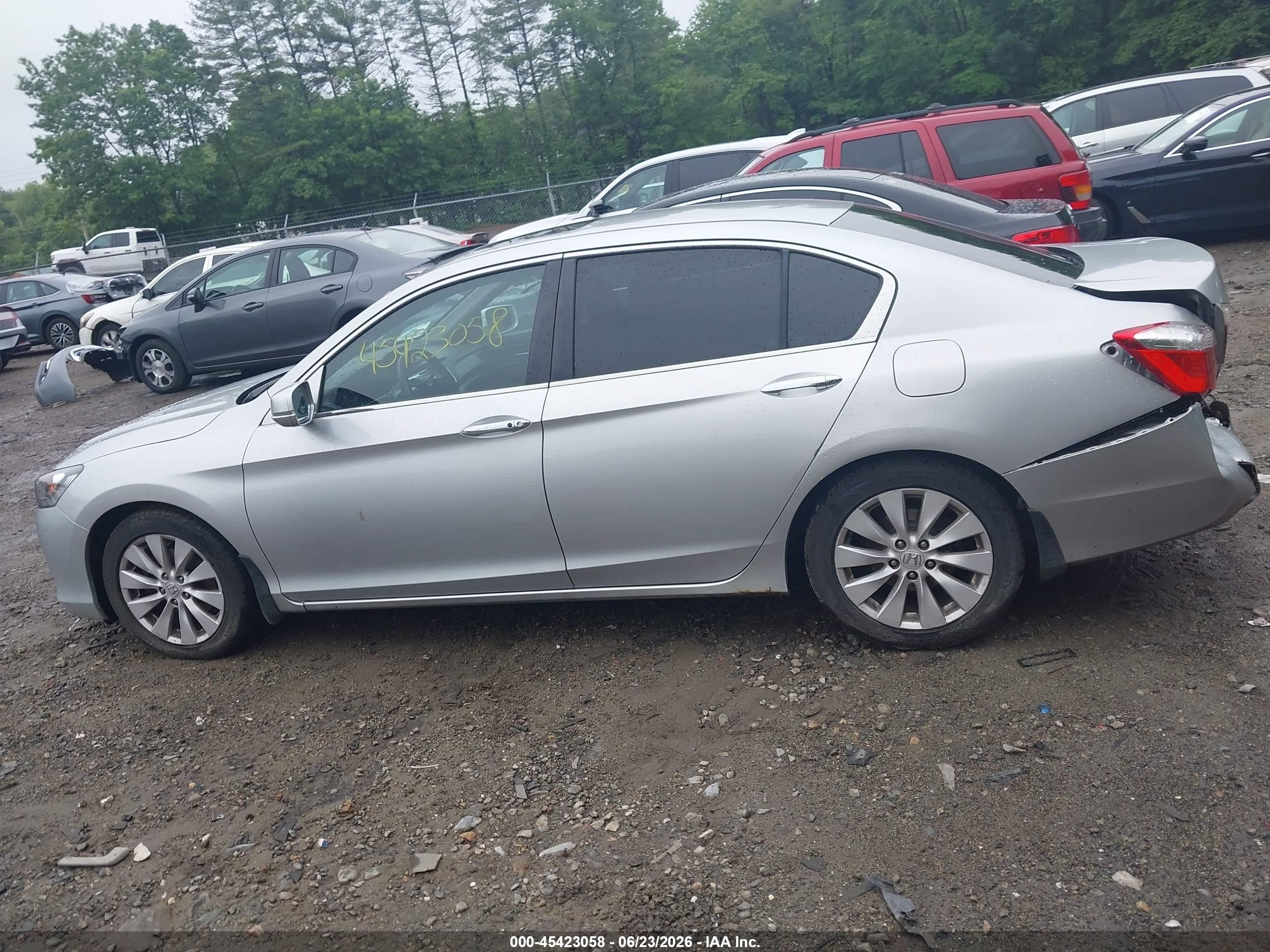 2013 Honda Accord Ex Silver vin: 1HGCR2F74DA013757