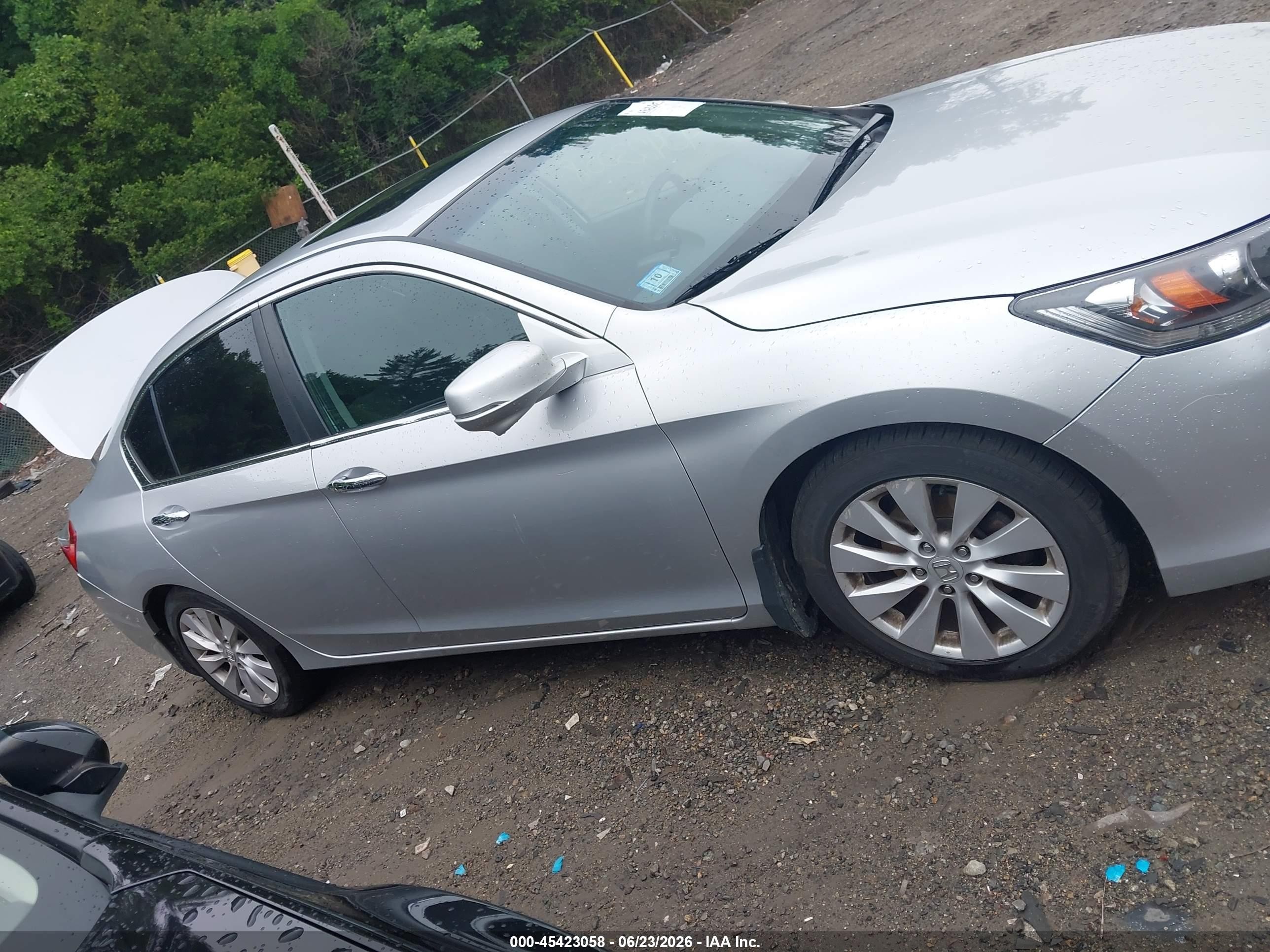2013 Honda Accord Ex Silver vin: 1HGCR2F74DA013757