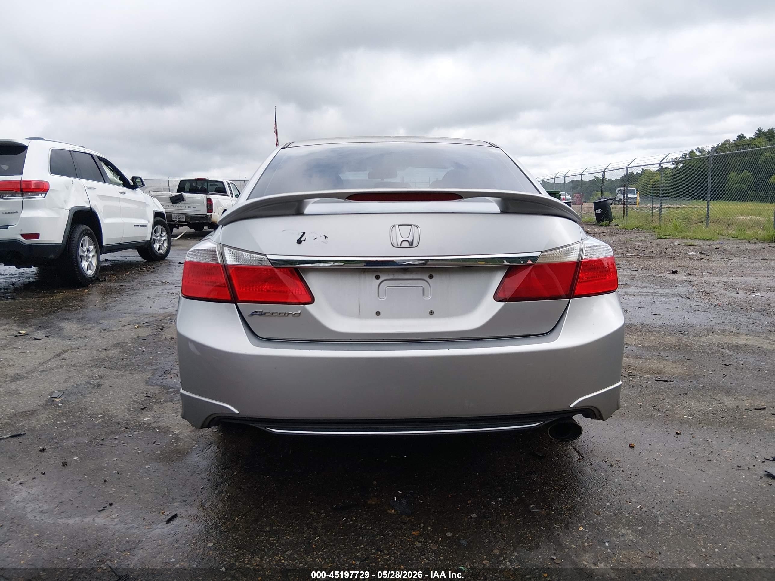 2013 Honda Accord Ex Серебряный vin: 1HGCR2F74DA037265