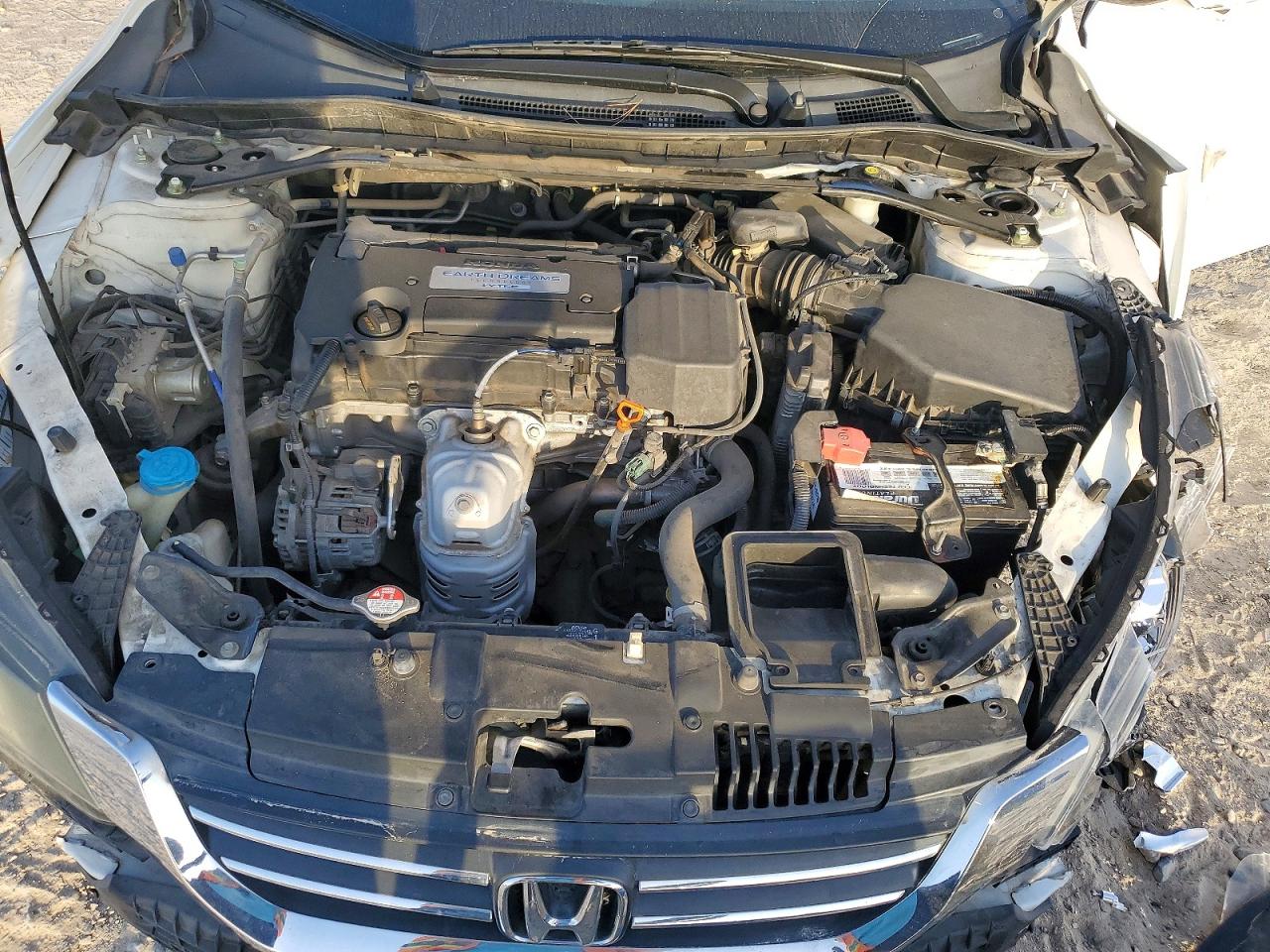 2015 Honda Accord Ex White vin: 1HGCR2F74FA058135