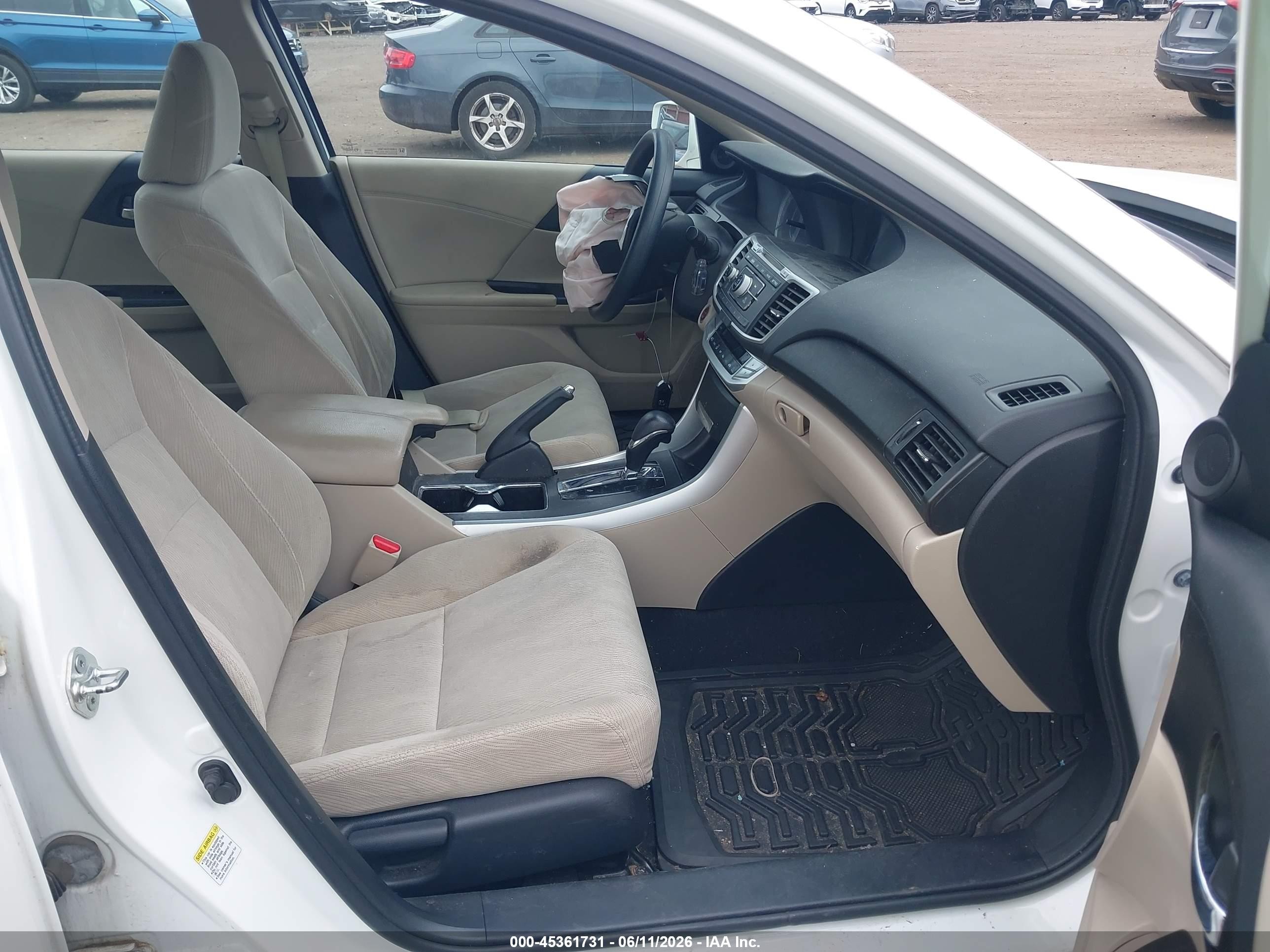 2013 Honda Accord Ex White vin: 1HGCR2F75DA158144