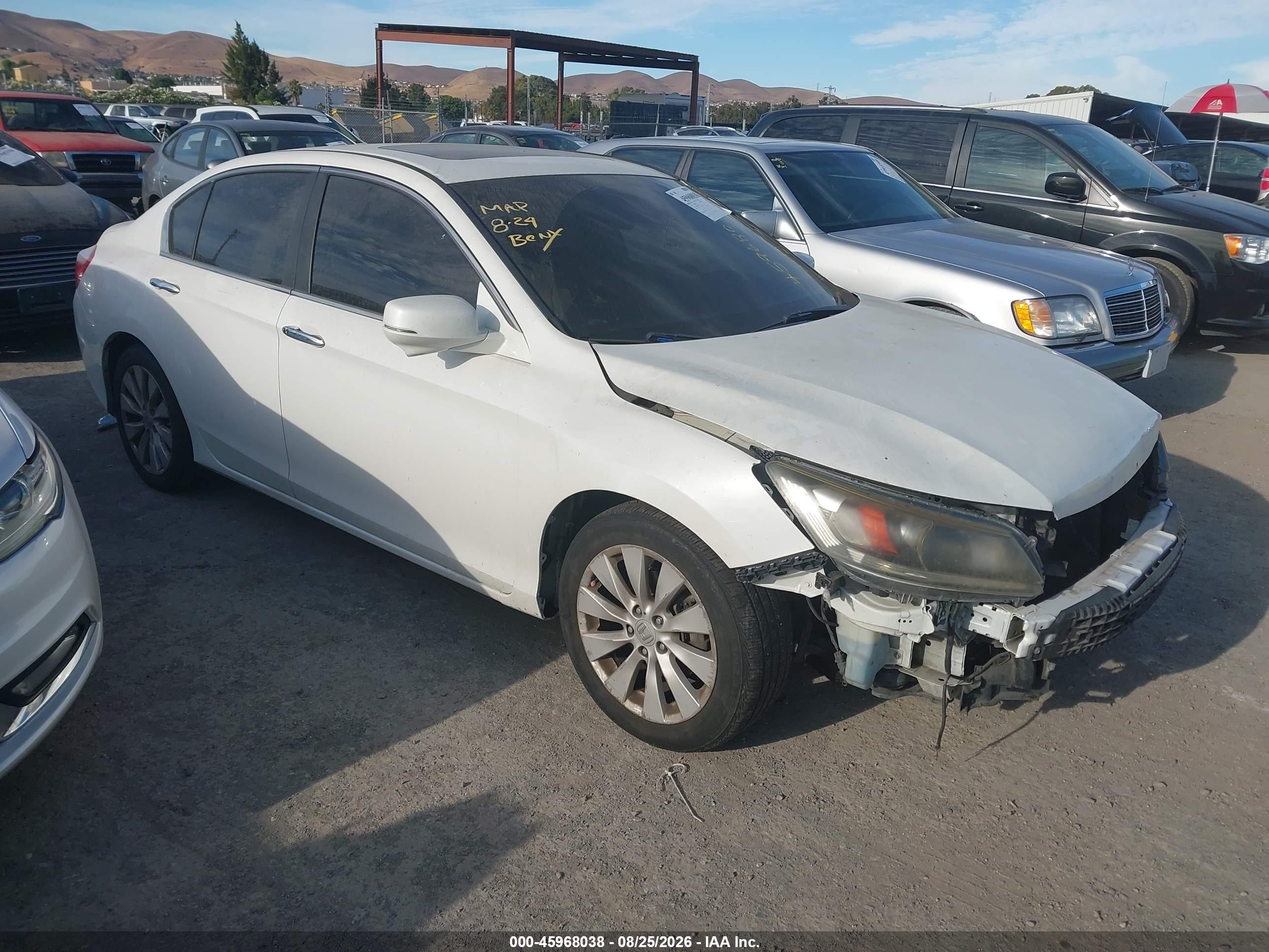 2013 Honda Accord Ex White vin: 1HGCR2F75DA165286