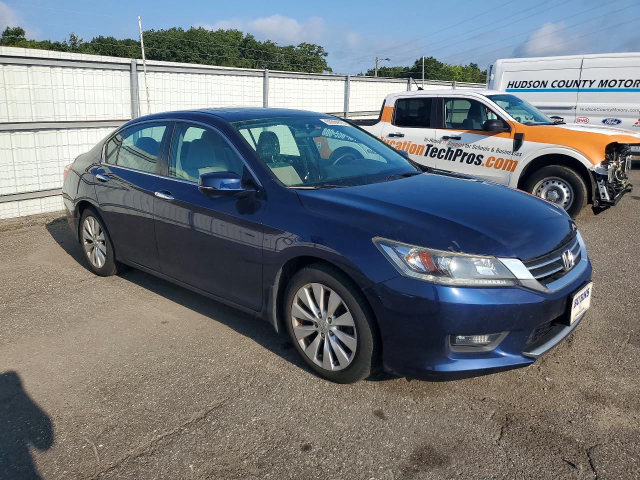 2014 Honda Accord Ex Blue vin: 1HGCR2F75EA306567