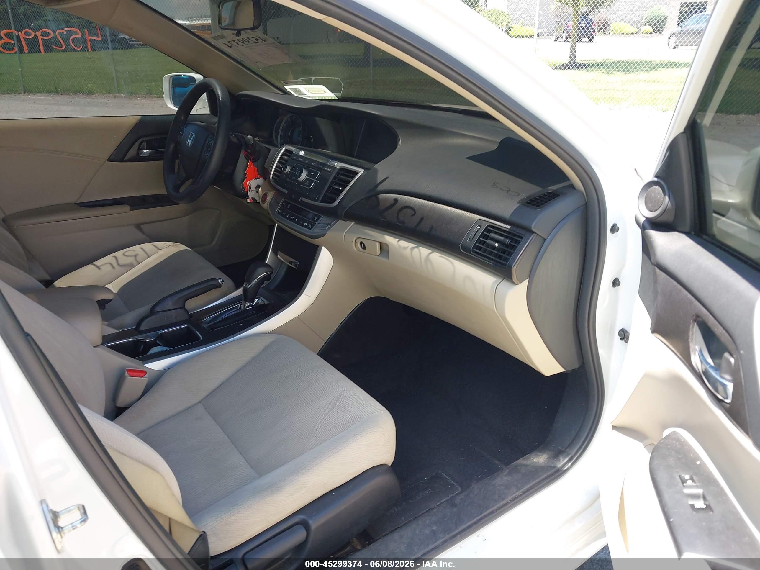 2015 Honda Accord Ex White vin: 1HGCR2F75FA033907