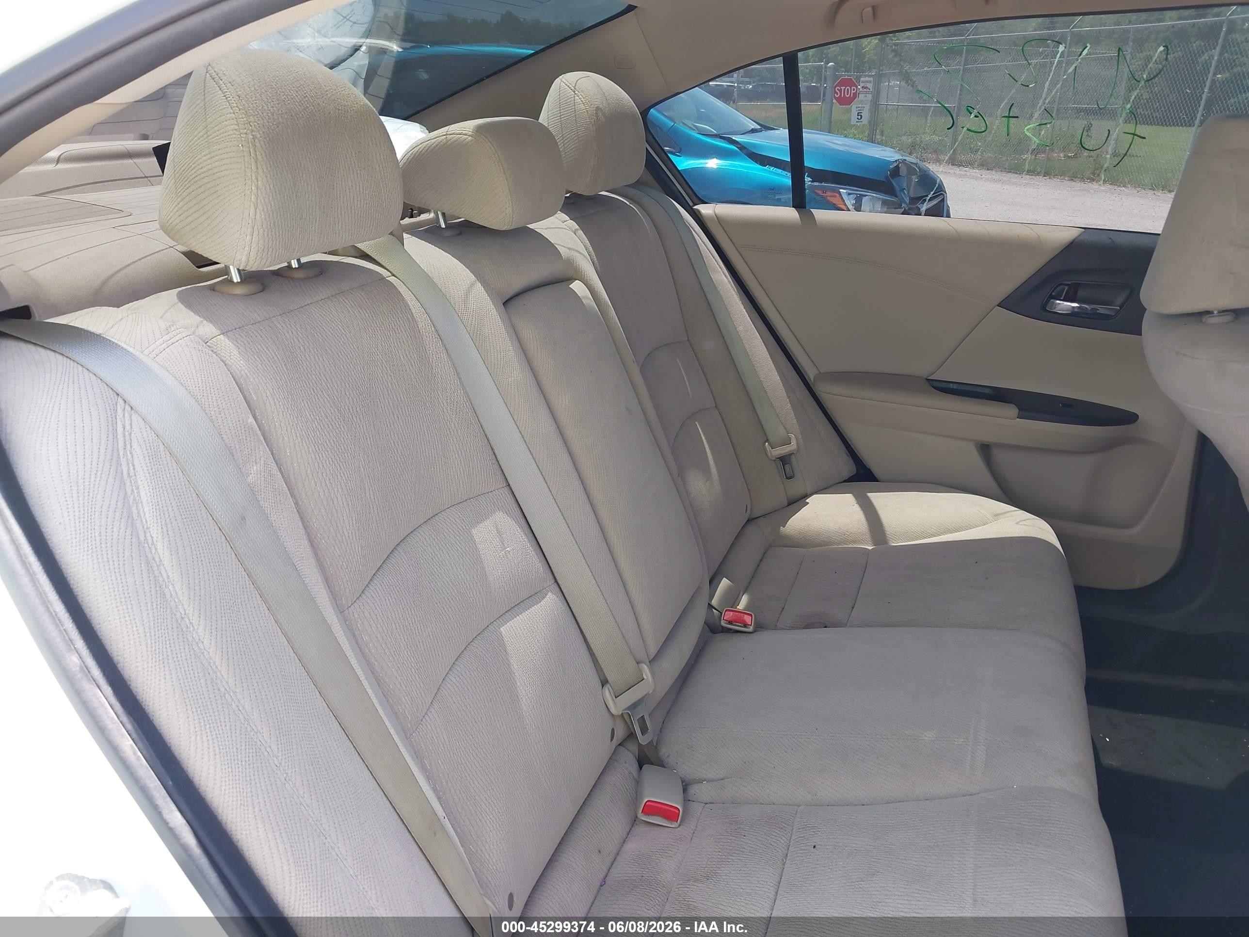 2015 Honda Accord Ex White vin: 1HGCR2F75FA033907