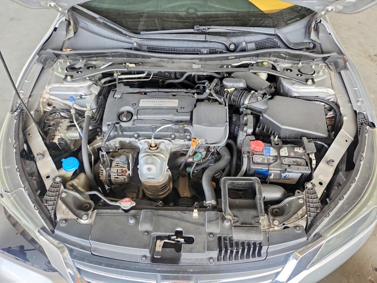 2015 Honda Accord Ex Silver vin: 1HGCR2F75FA104524