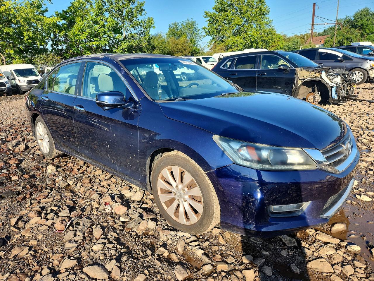 2013 Honda Accord Ex Blue vin: 1HGCR2F77DA129390