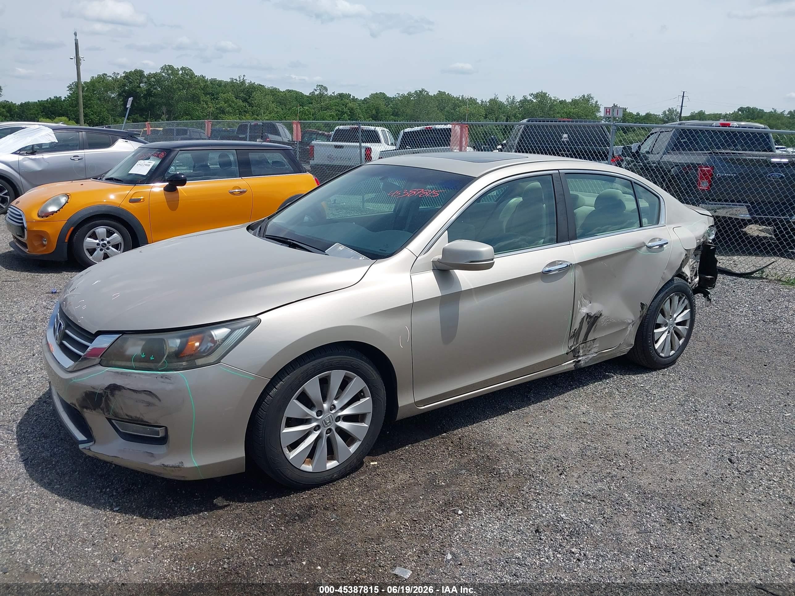 2013 Honda Accord Ex Gold vin: 1HGCR2F77DA272680