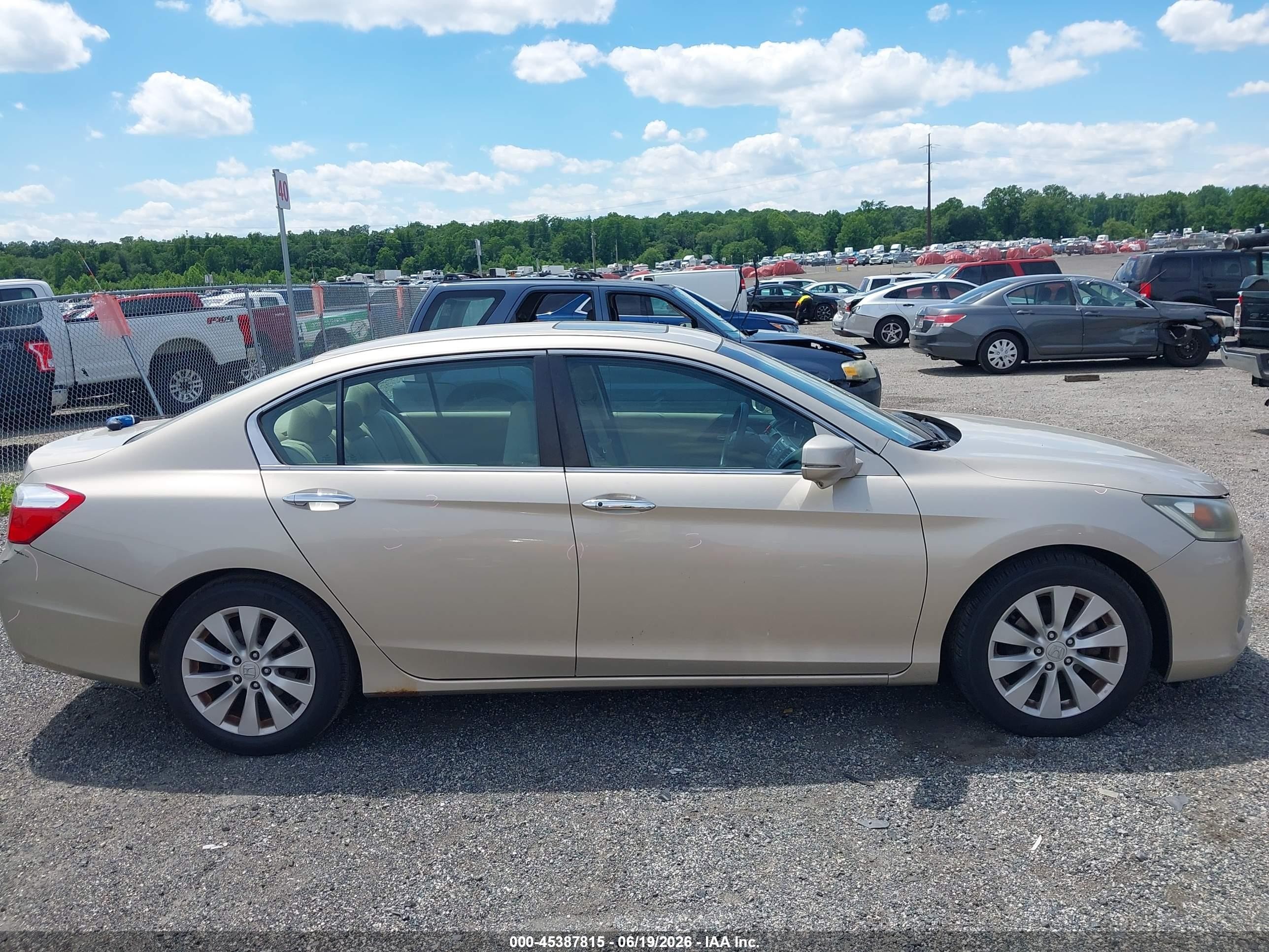 2013 Honda Accord Ex Gold vin: 1HGCR2F77DA272680