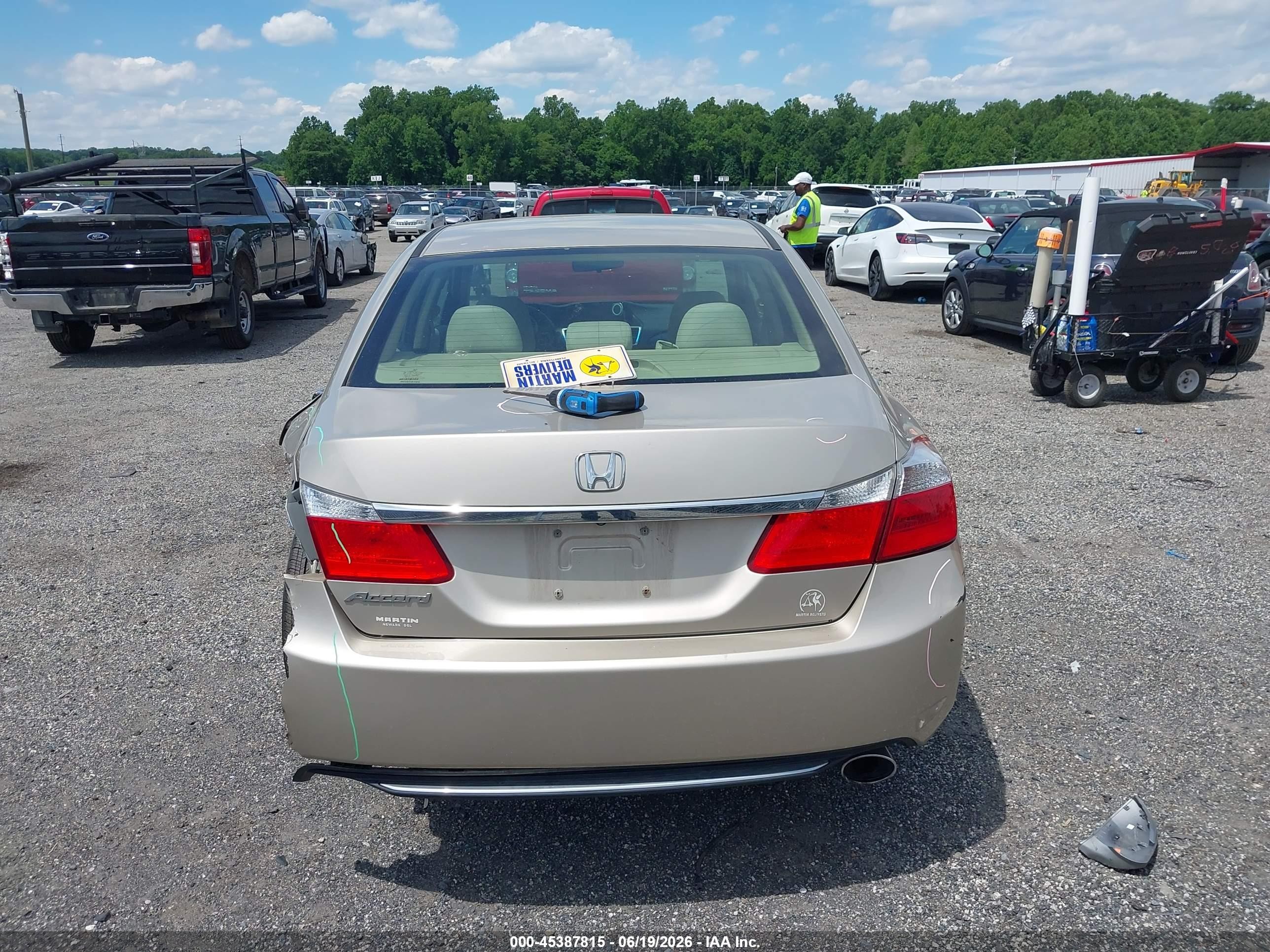 2013 Honda Accord Ex Gold vin: 1HGCR2F77DA272680