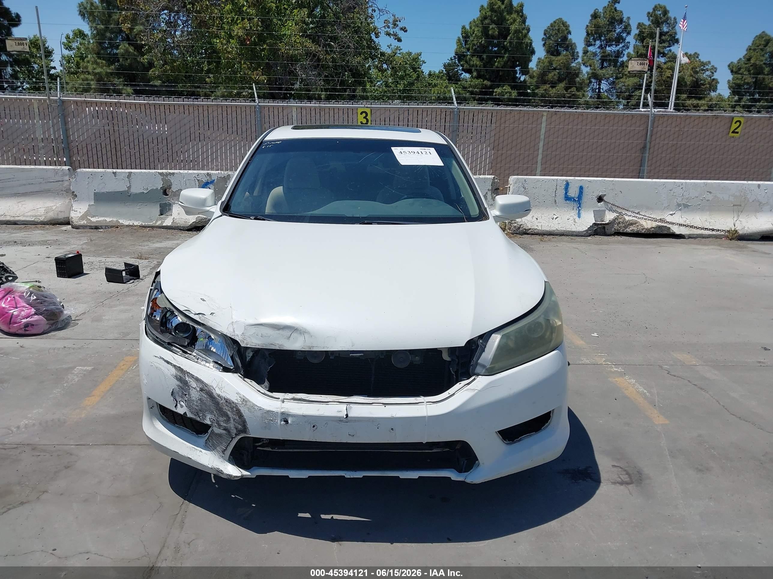 2015 Honda Accord Ex White vin: 1HGCR2F77FA010693