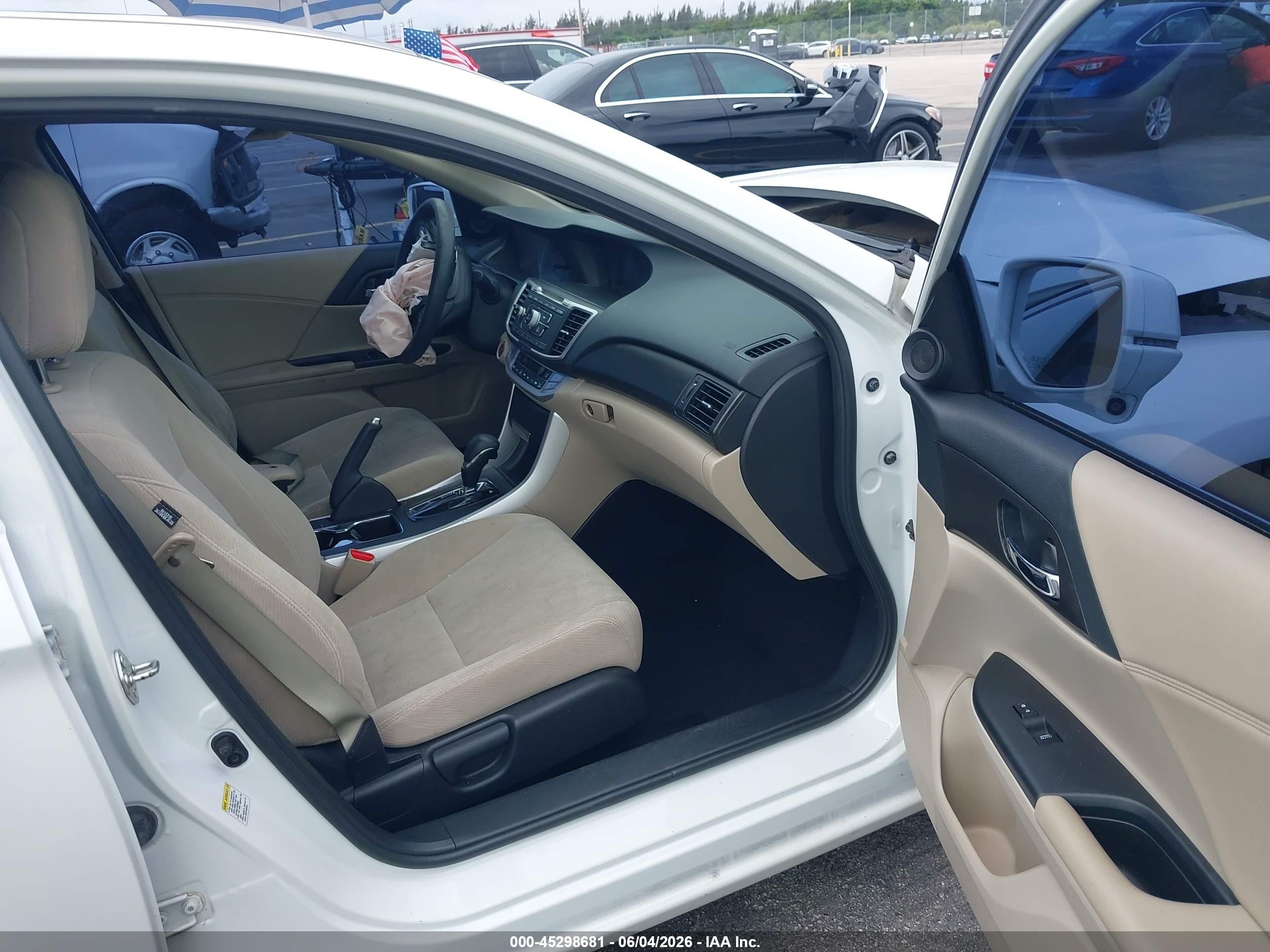 2015 Honda Accord Ex White vin: 1HGCR2F77FA062728