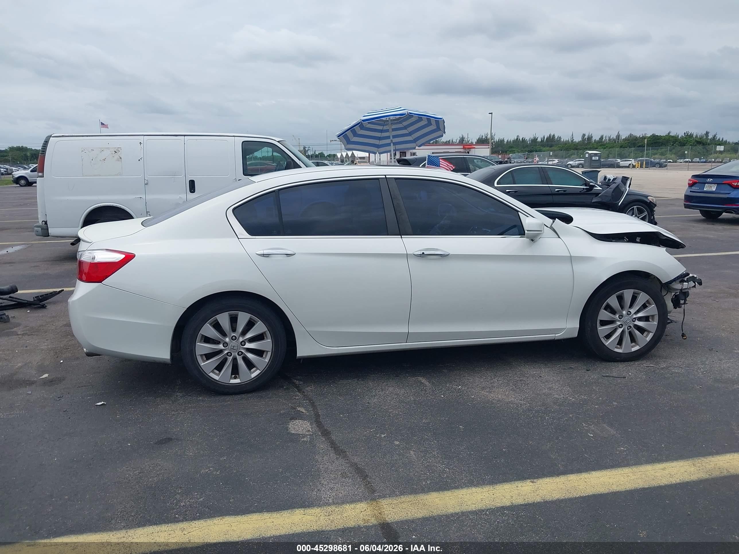 2015 Honda Accord Ex White vin: 1HGCR2F77FA062728