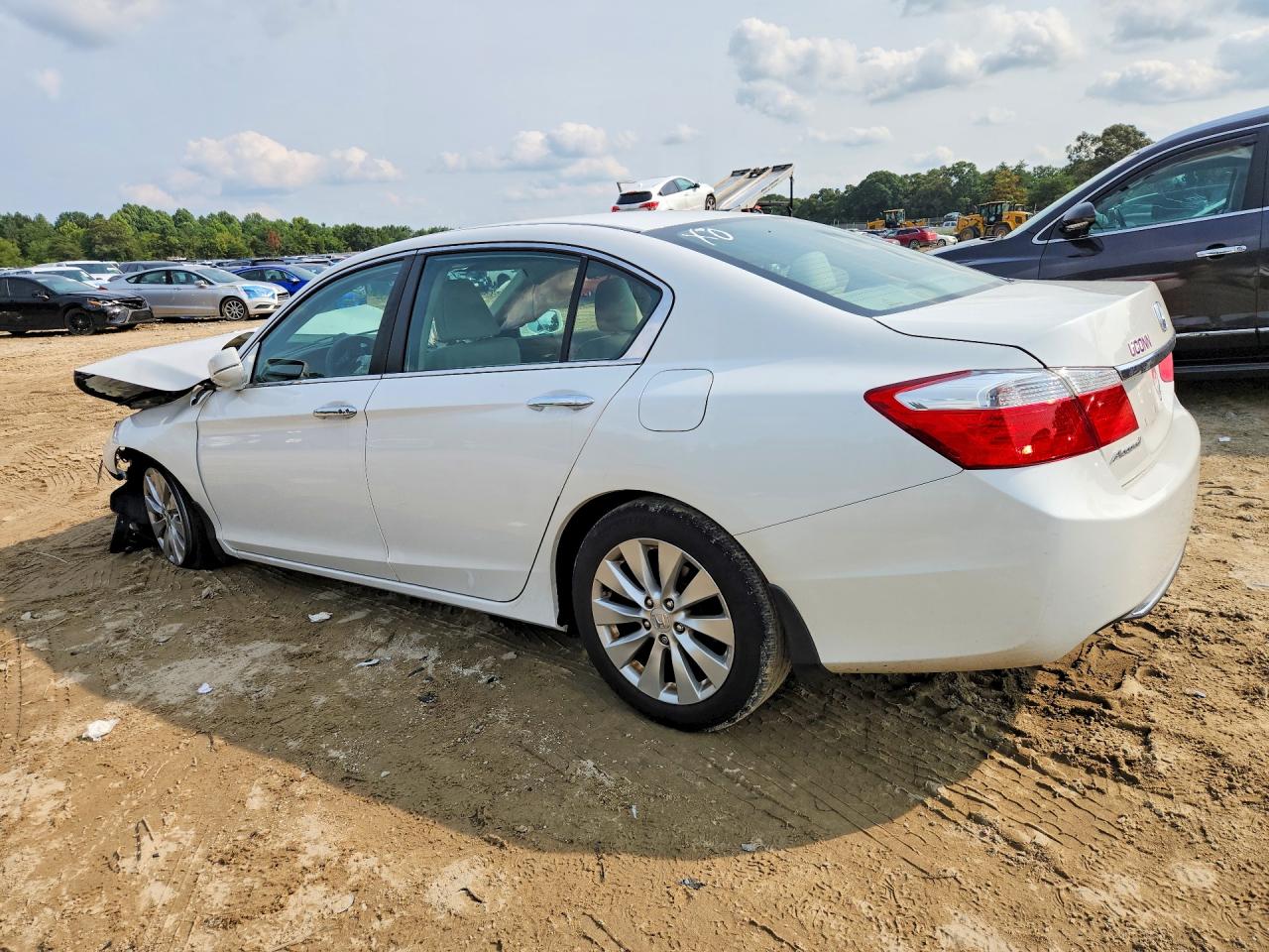 2015 Honda Accord Ex White vin: 1HGCR2F77FA256868