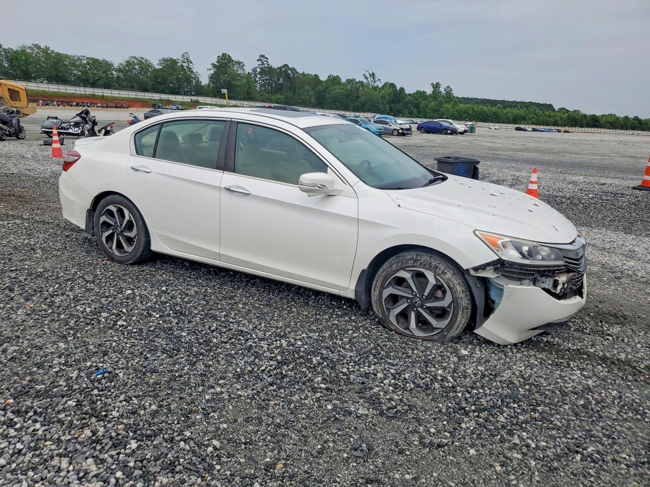 2016 Honda Accord Ex Белый vin: 1HGCR2F77GA202598
