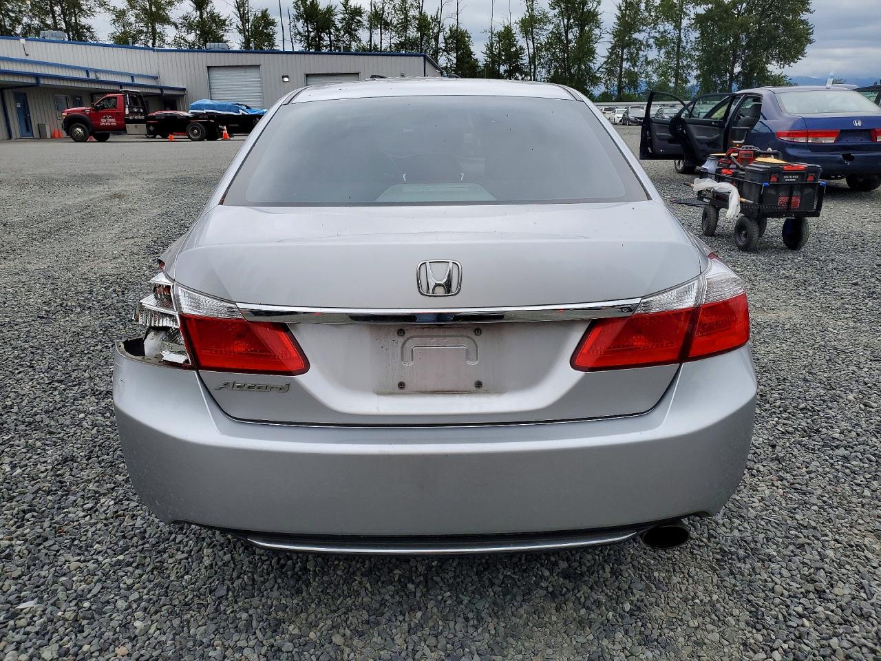 2013 Honda Accord Ex Silver vin: 1HGCR2F79DA011518