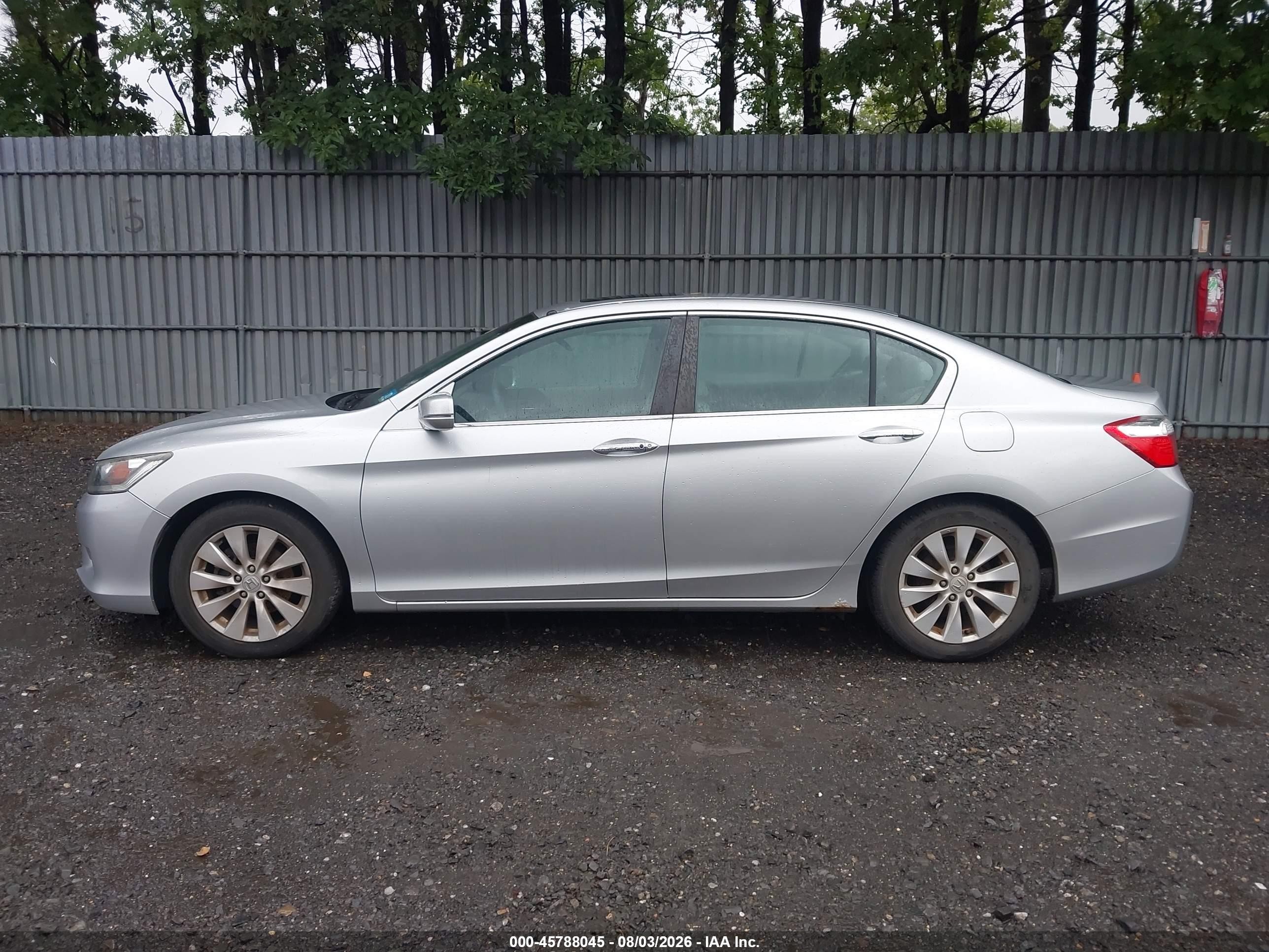 2013 Honda Accord Ex Silver vin: 1HGCR2F79DA051033