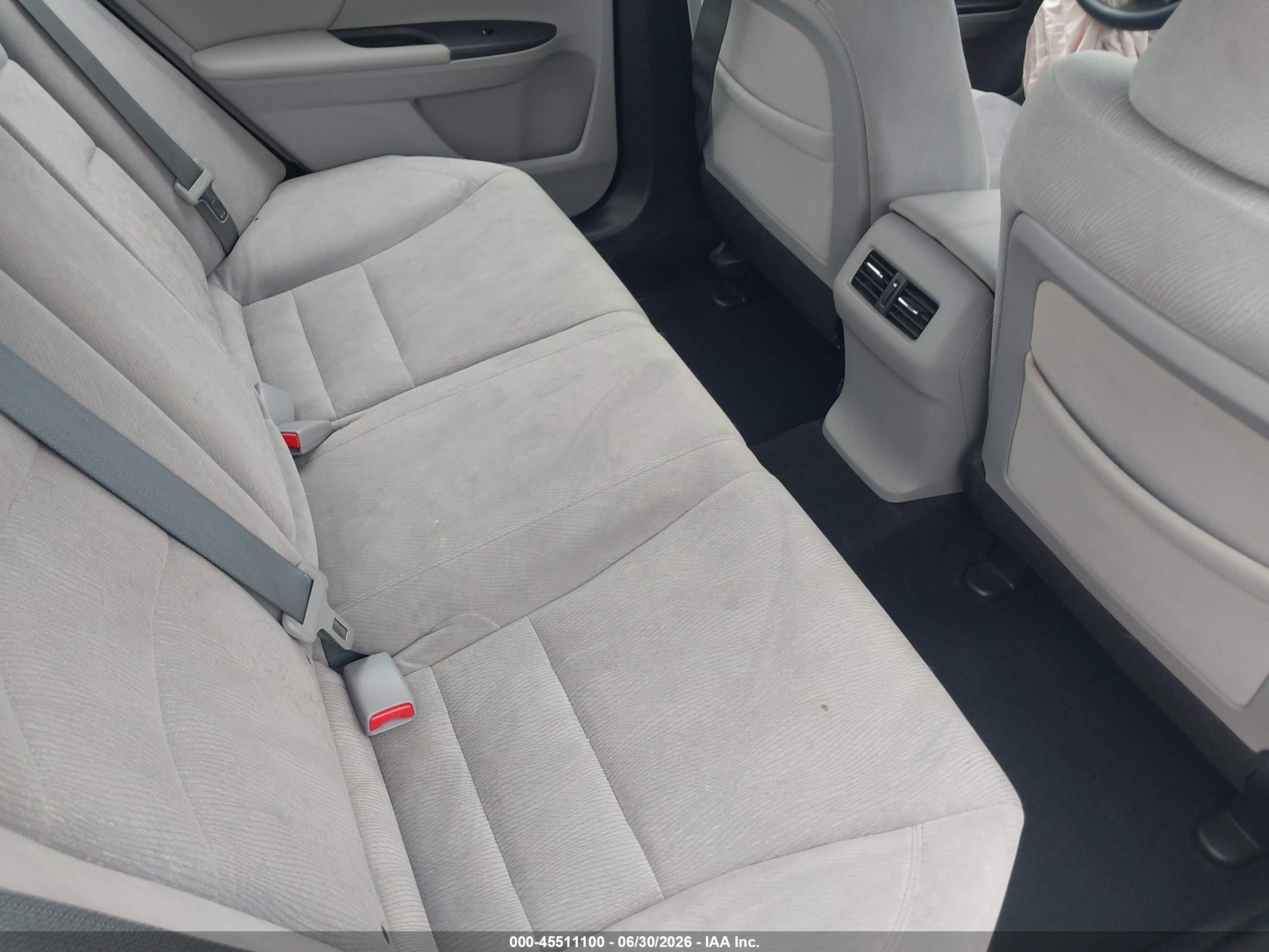2013 Honda Accord Ex Silver vin: 1HGCR2F79DA108122