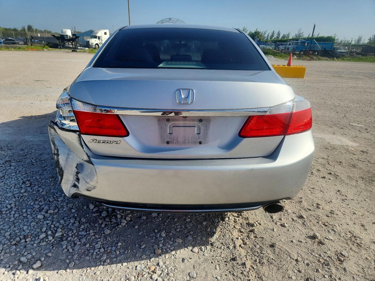 2015 Honda Accord Ex Silver vin: 1HGCR2F79FA038852