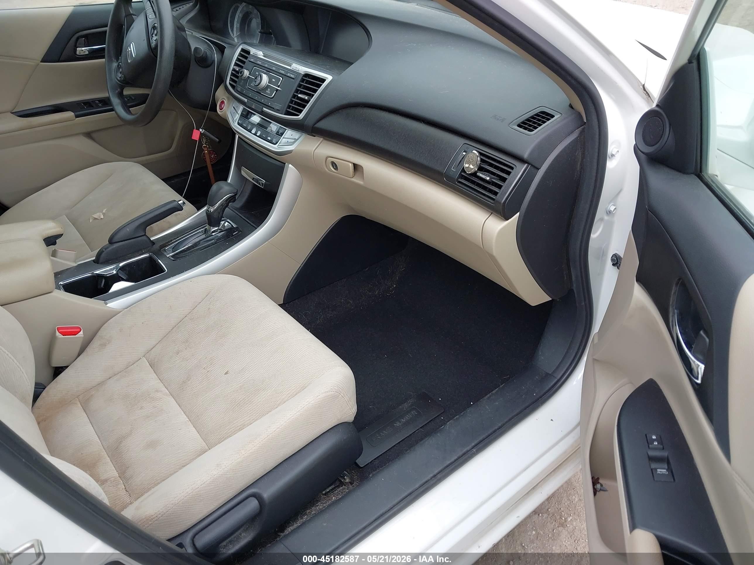 2015 Honda Accord Ex White vin: 1HGCR2F79FA060396