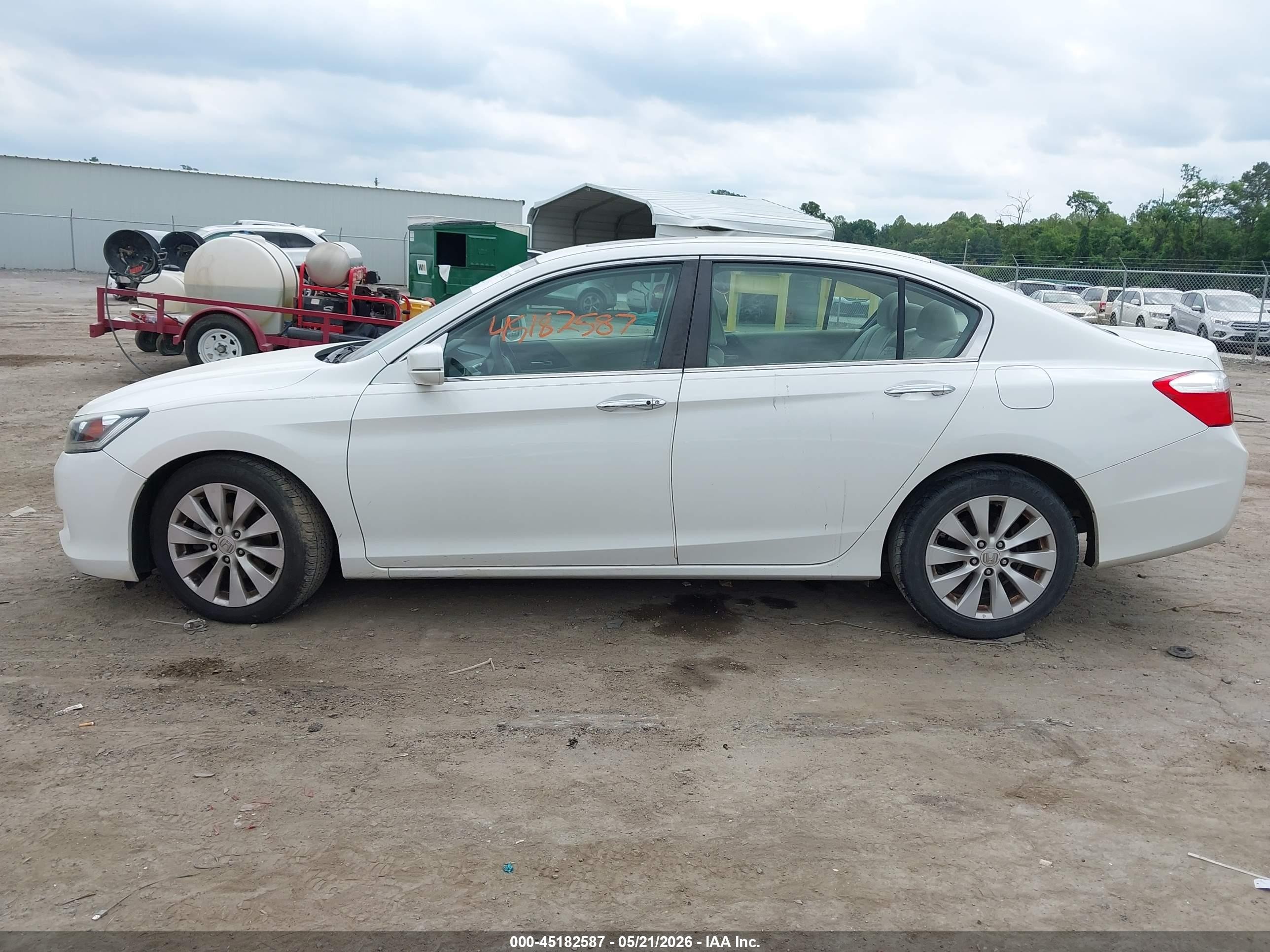 2015 Honda Accord Ex White vin: 1HGCR2F79FA060396