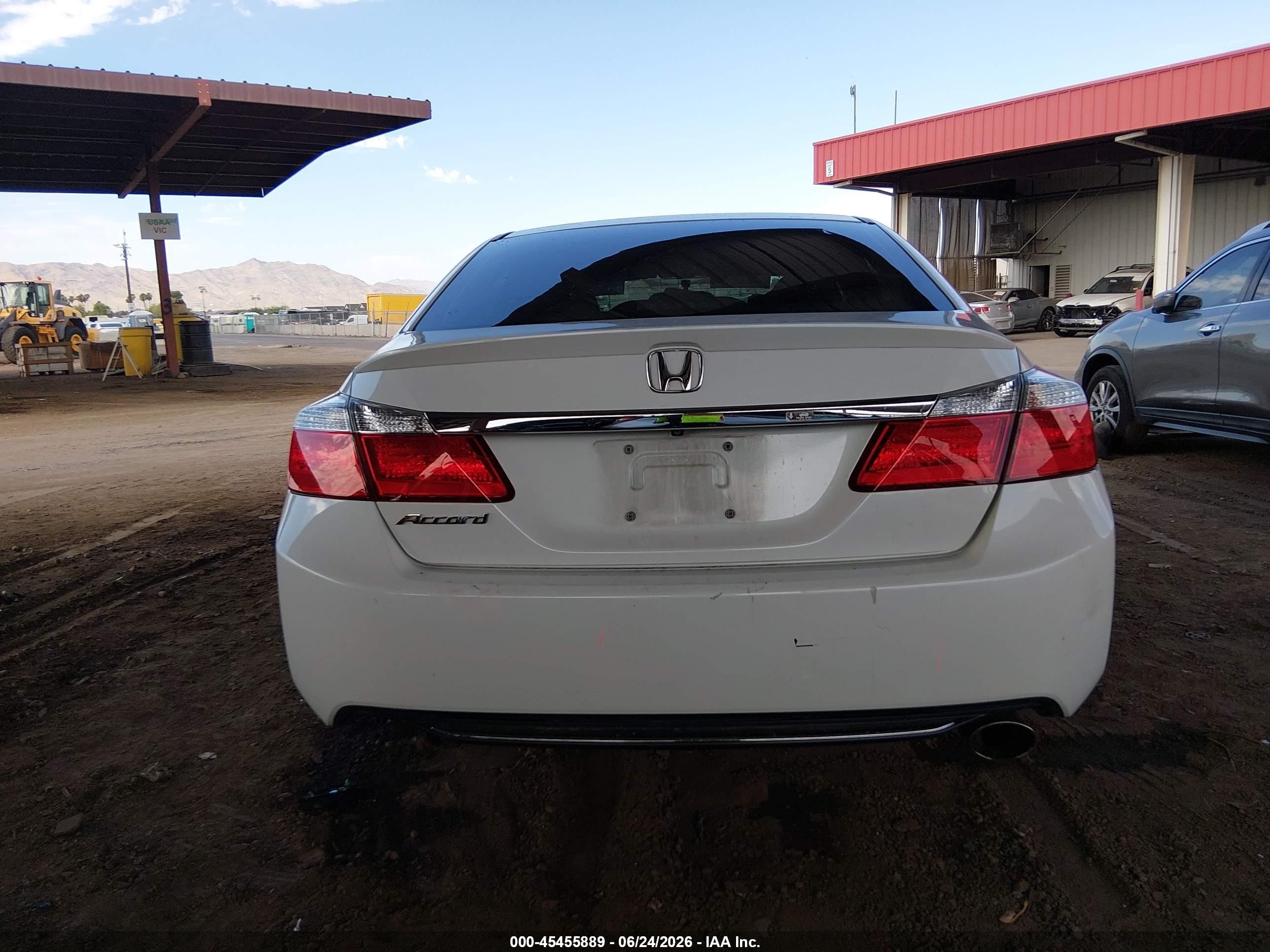 2015 Honda Accord Ex White vin: 1HGCR2F79FA192168