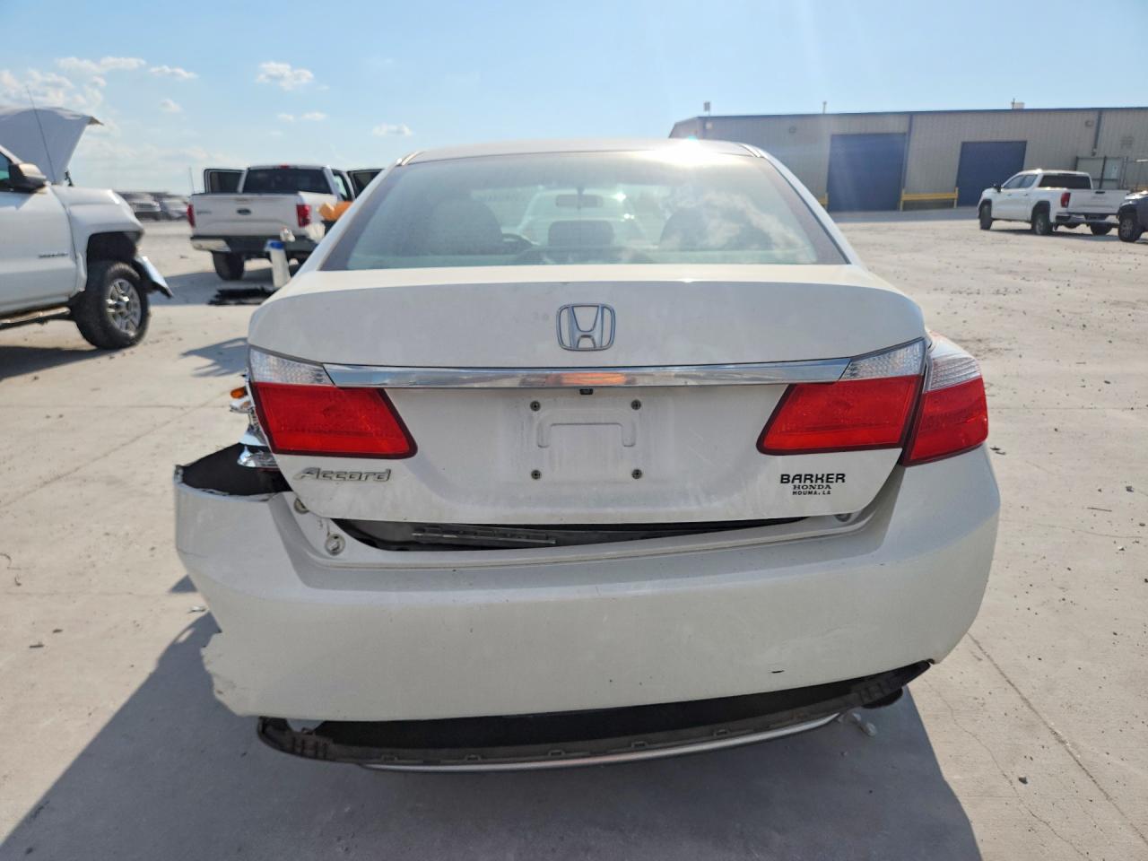 2015 Honda Accord Ex White vin: 1HGCR2F79FA213083