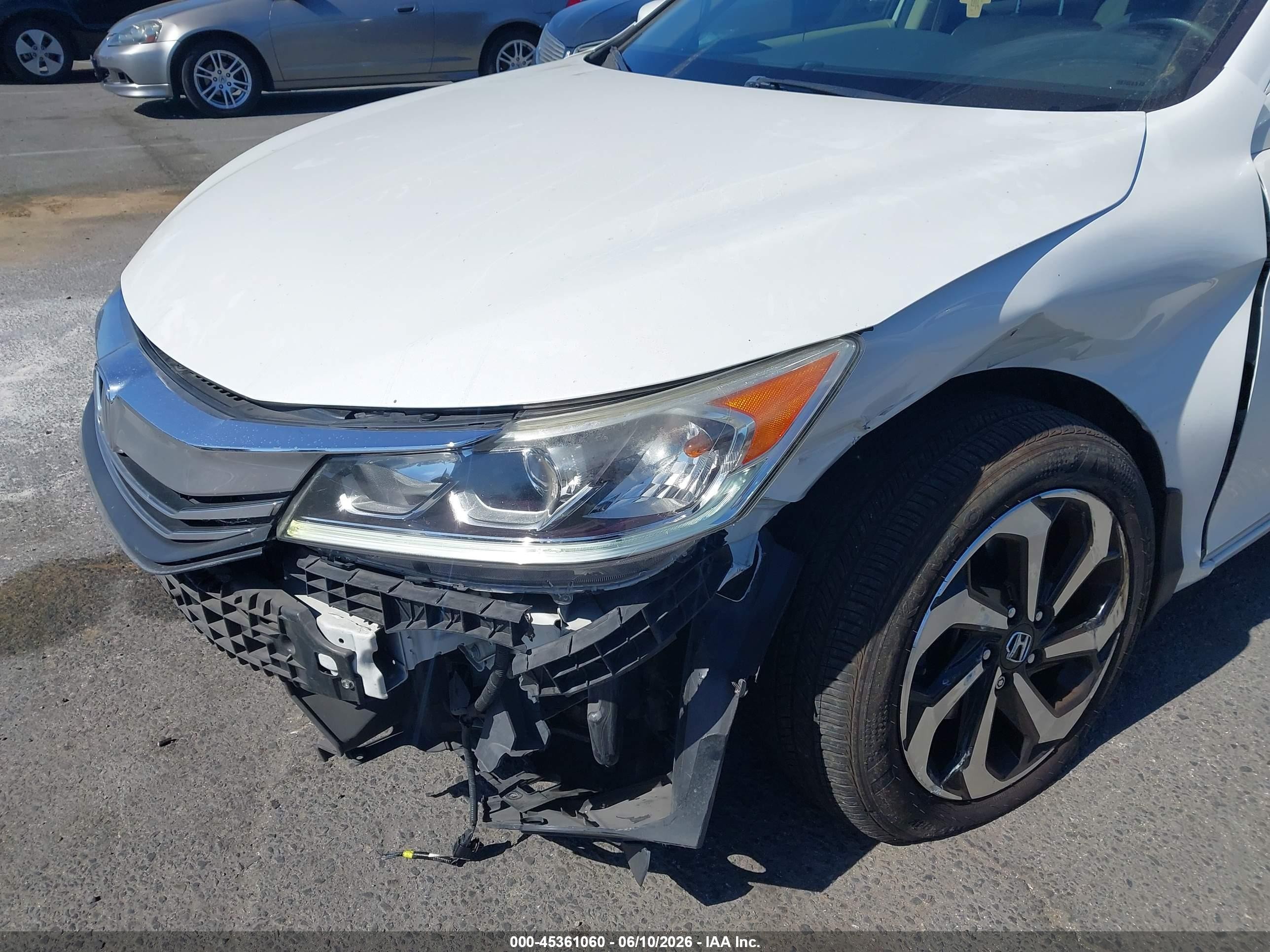 2017 Honda Accord Ex White vin: 1HGCR2F79HA167869
