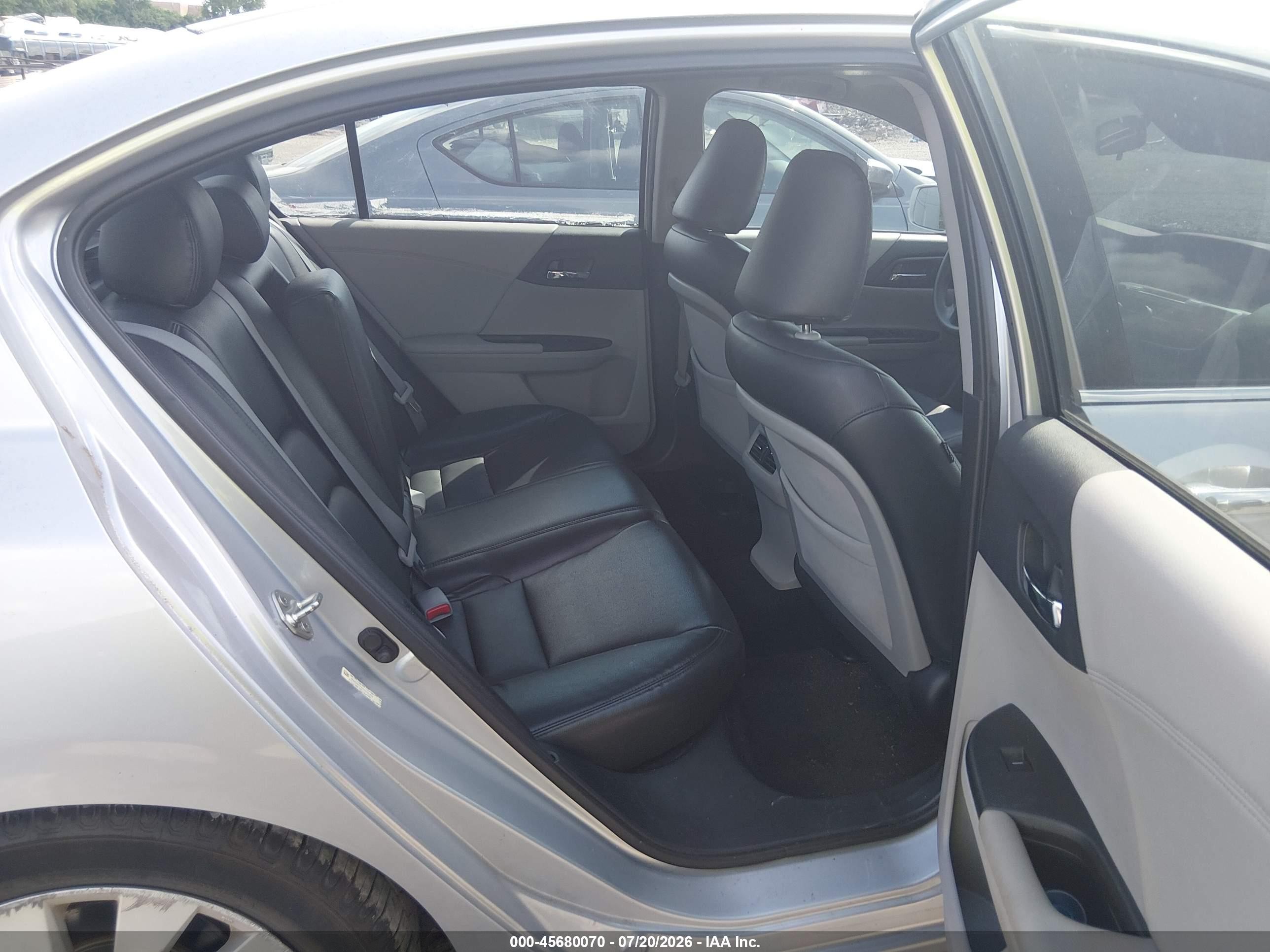 2013 Honda Accord Ex White vin: 1HGCR2F7XDA008935