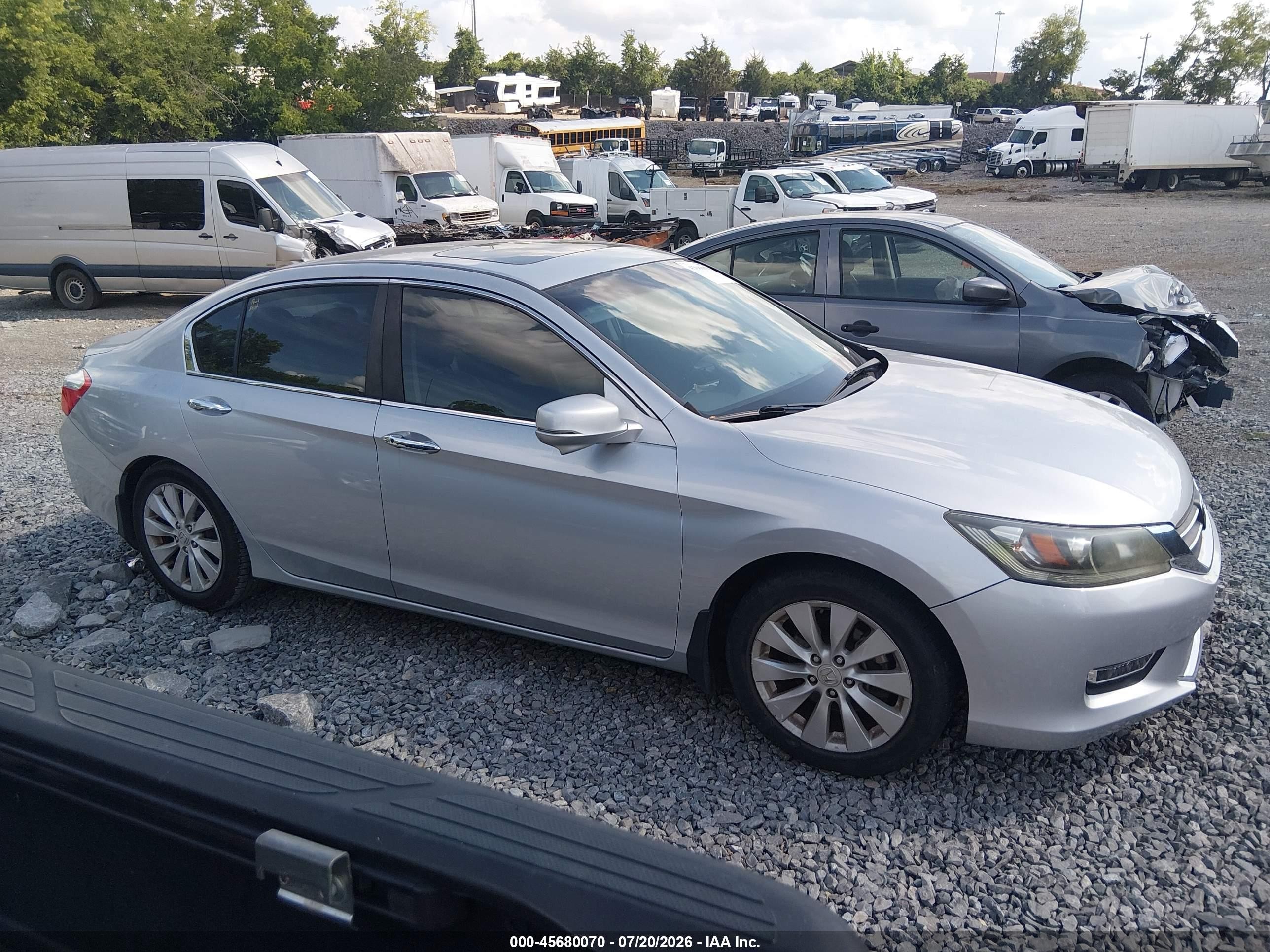 2013 Honda Accord Ex White vin: 1HGCR2F7XDA008935
