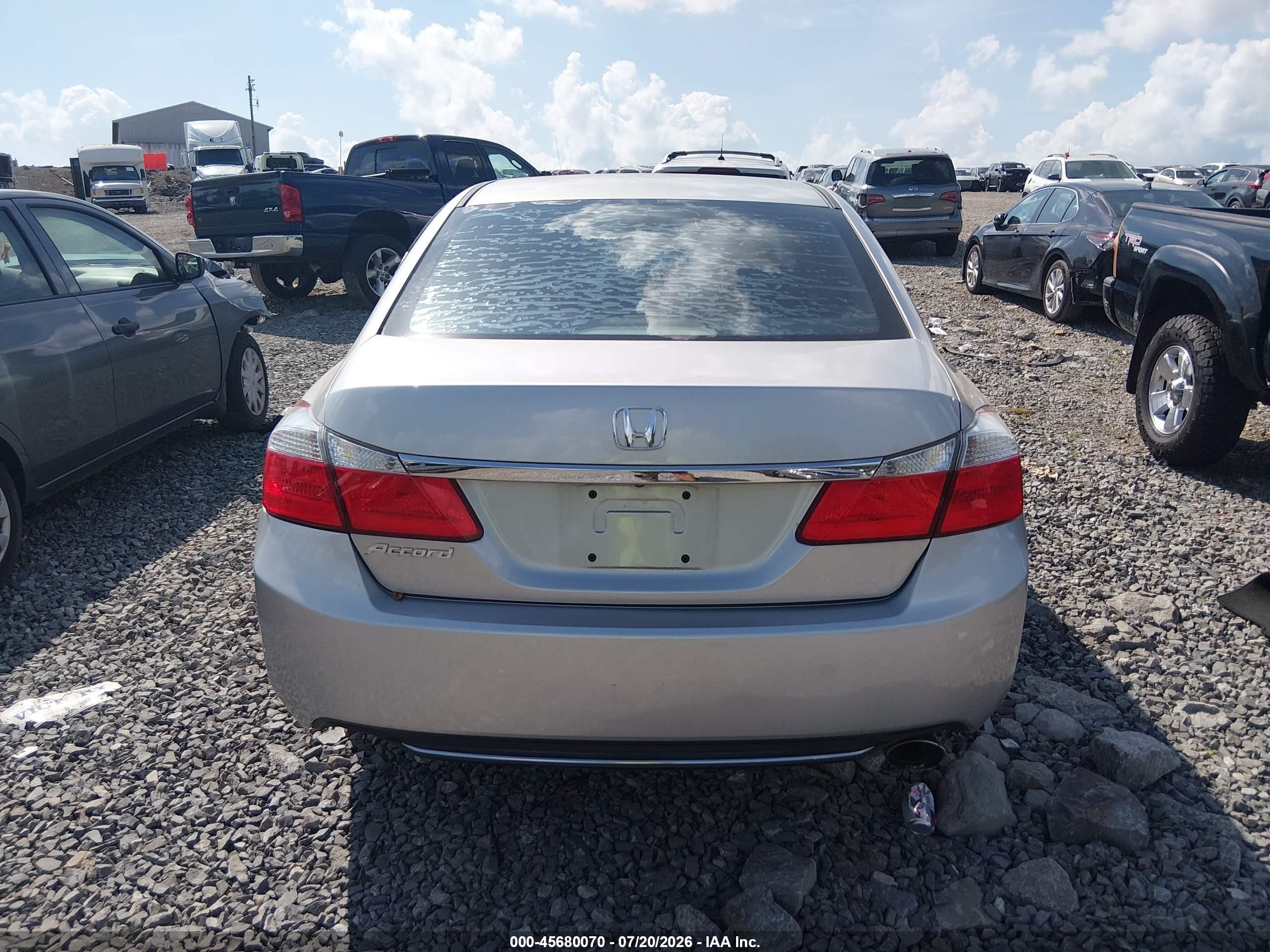 2013 Honda Accord Ex White vin: 1HGCR2F7XDA008935
