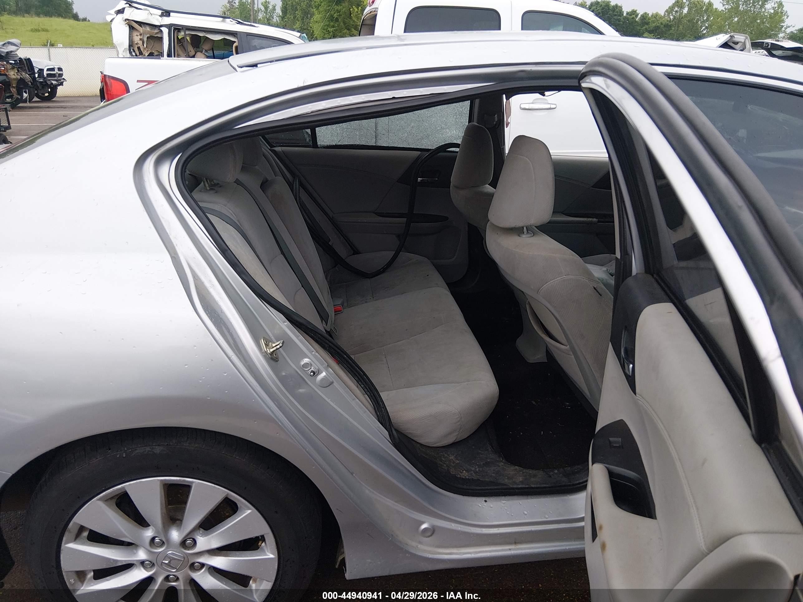 2013 Honda Accord Ex Silver vin: 1HGCR2F7XDA098720